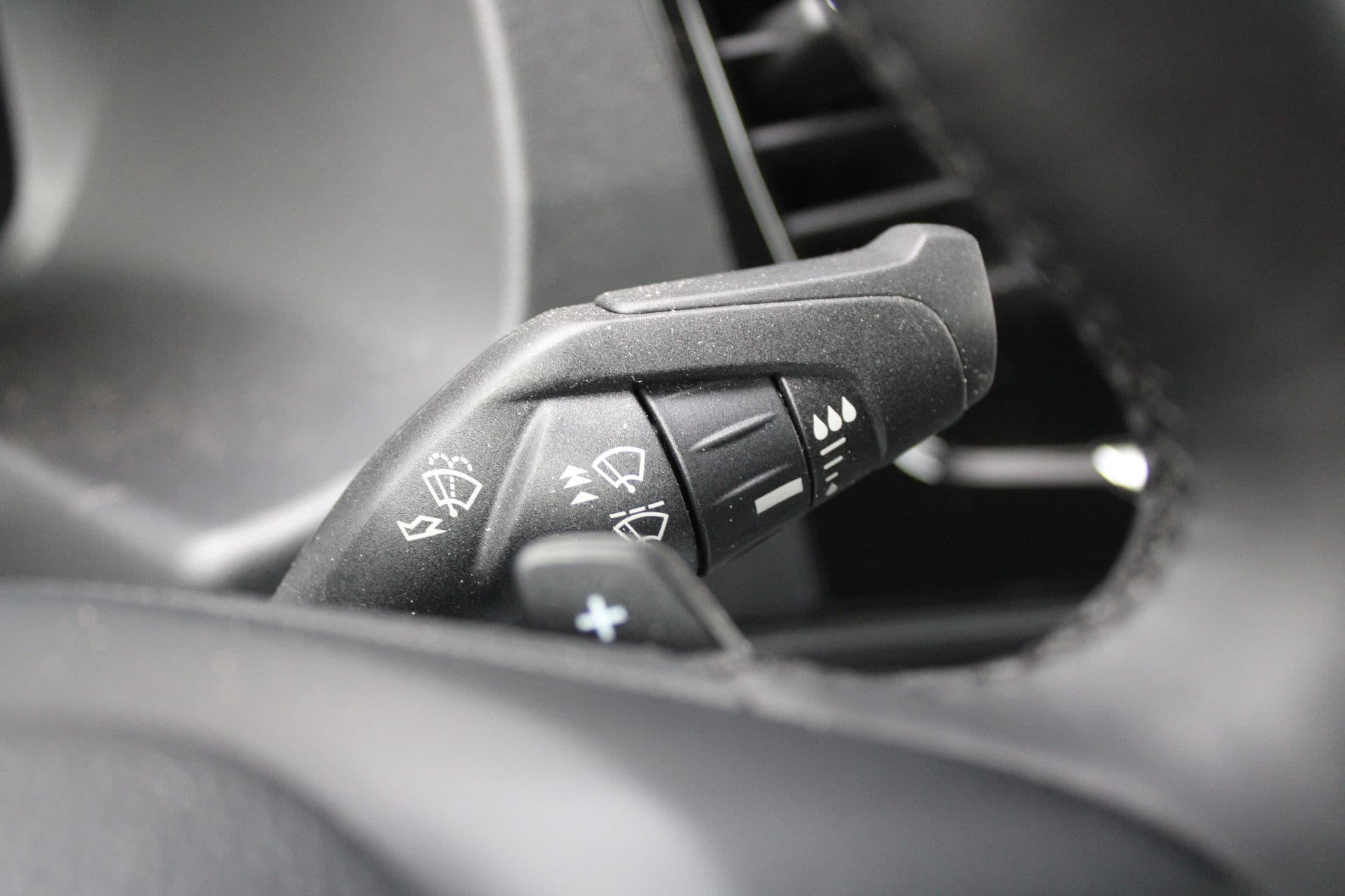 Ford Transit 350 2.0 TDCI L3H2 Limited Raptor 165pk - LUCHTVERING - ACC - Blind Spot - 360 camera - Raptor Grill - Stoel-Stuurverwarming - Trekhaak - Rijklaar thumbnail 16