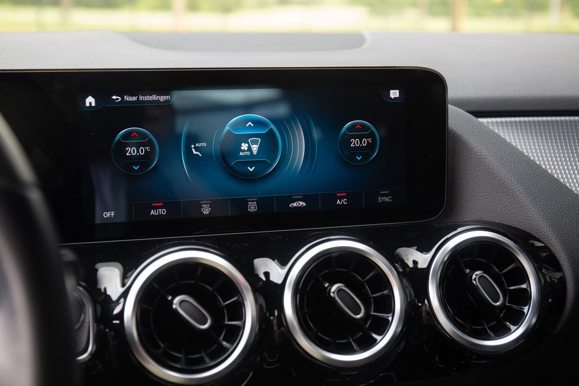 Mercedes-Benz GLA 200 AMG Line , Achteruitrijcamera, Stoelverwarming, Elek. achterklep thumbnail 18