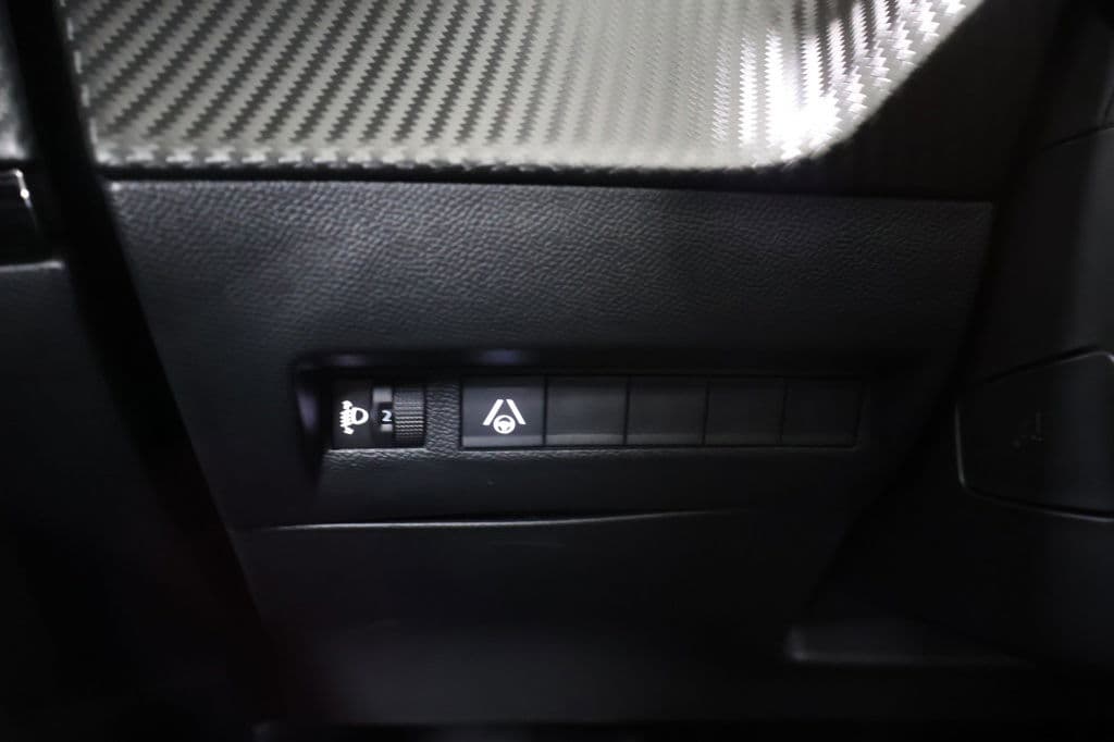 Peugeot 2008 1.2 Hybride 145 Allure | 360 Camera | Luxe thumbnail 19