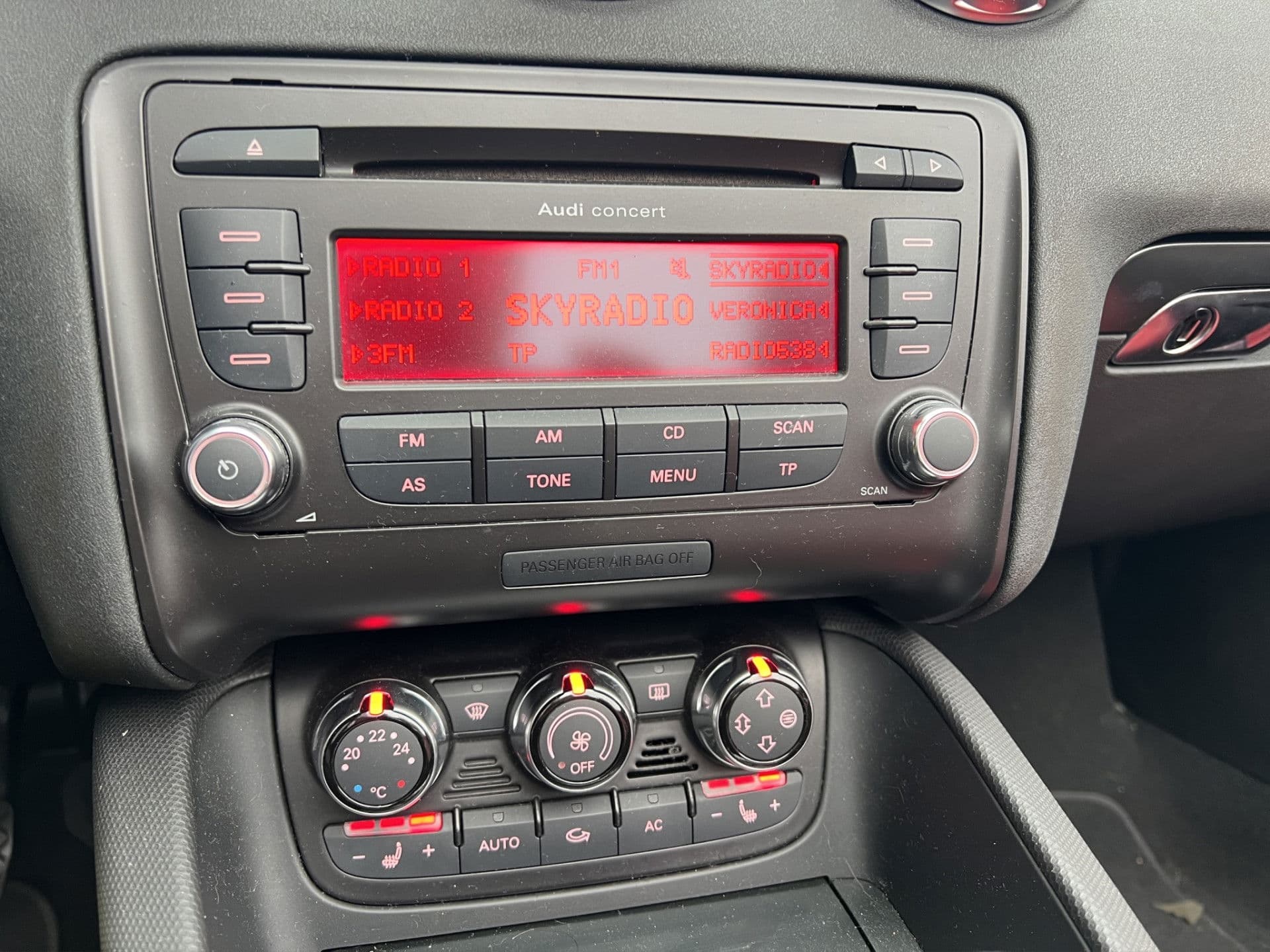 Audi TT Roadster 2.0 TFSI Pro Line | Originele kilometers | APK 9-2026 thumbnail 17