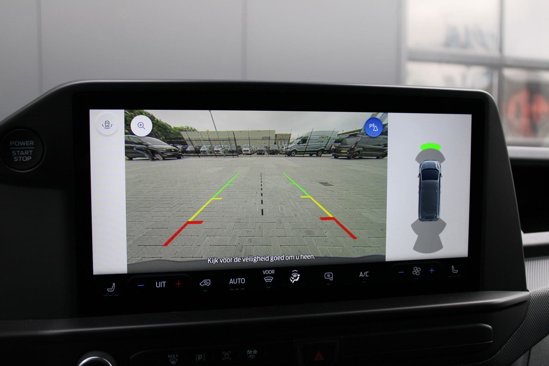 Ford Transit Custom 320 2.0 TDCI L2H1 Trend 136pk - Carplay - Android - LED koplampen - Stoelverwarming - 70l tank - Rijklaar thumbnail 16