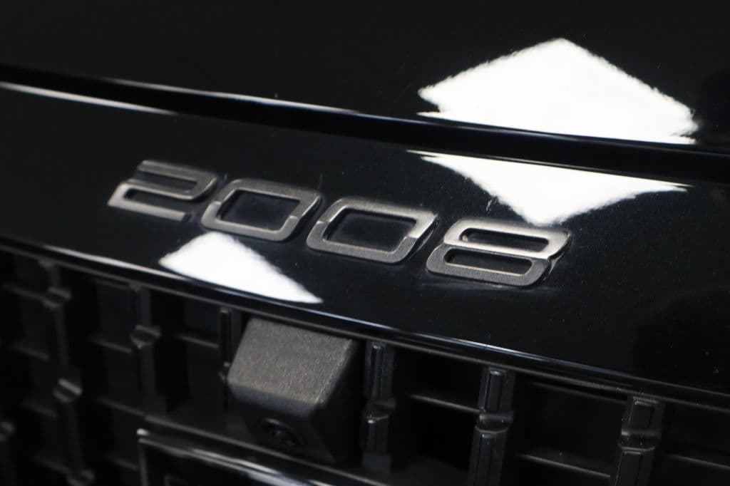 Peugeot 2008 1.2 Hybride 145 Allure | 360 Camera | Luxe thumbnail 11