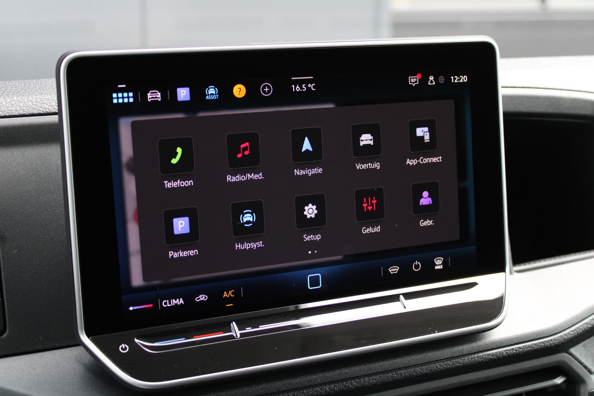 Volkswagen Crafter 30 2.0 TDI L3H3 140pk - Navigatie - DAB - Geveerde Stoel - Camera - Carplay - Rijklaar thumbnail 31