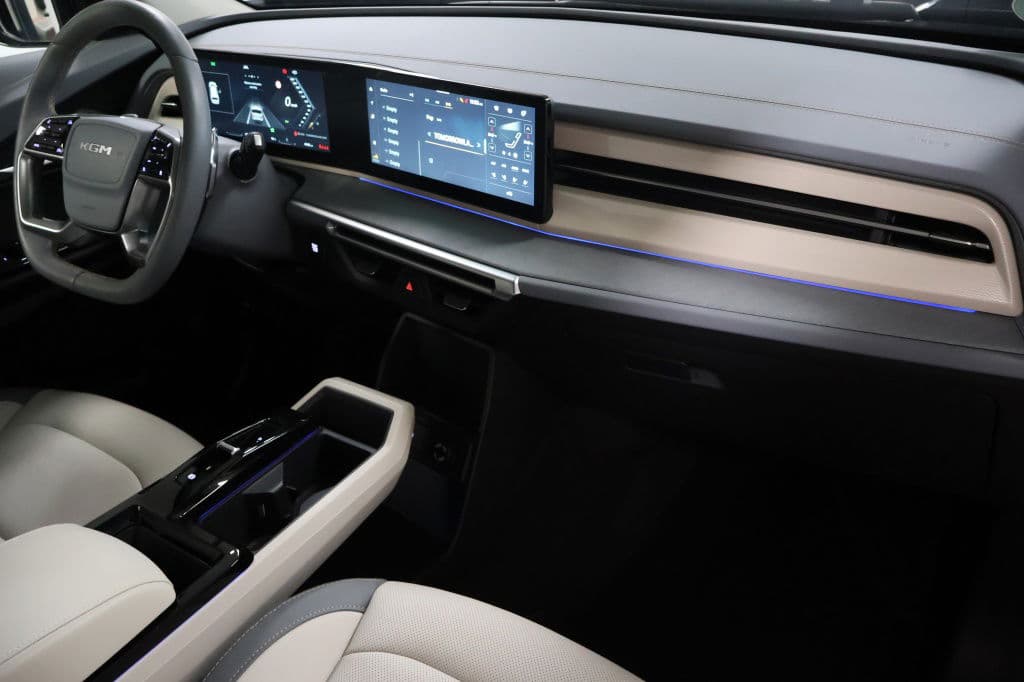 KGM Torres 1.5T-GDI Titanium plus | Hybrid | Trekhaak | All-Weather Banden thumbnail 8