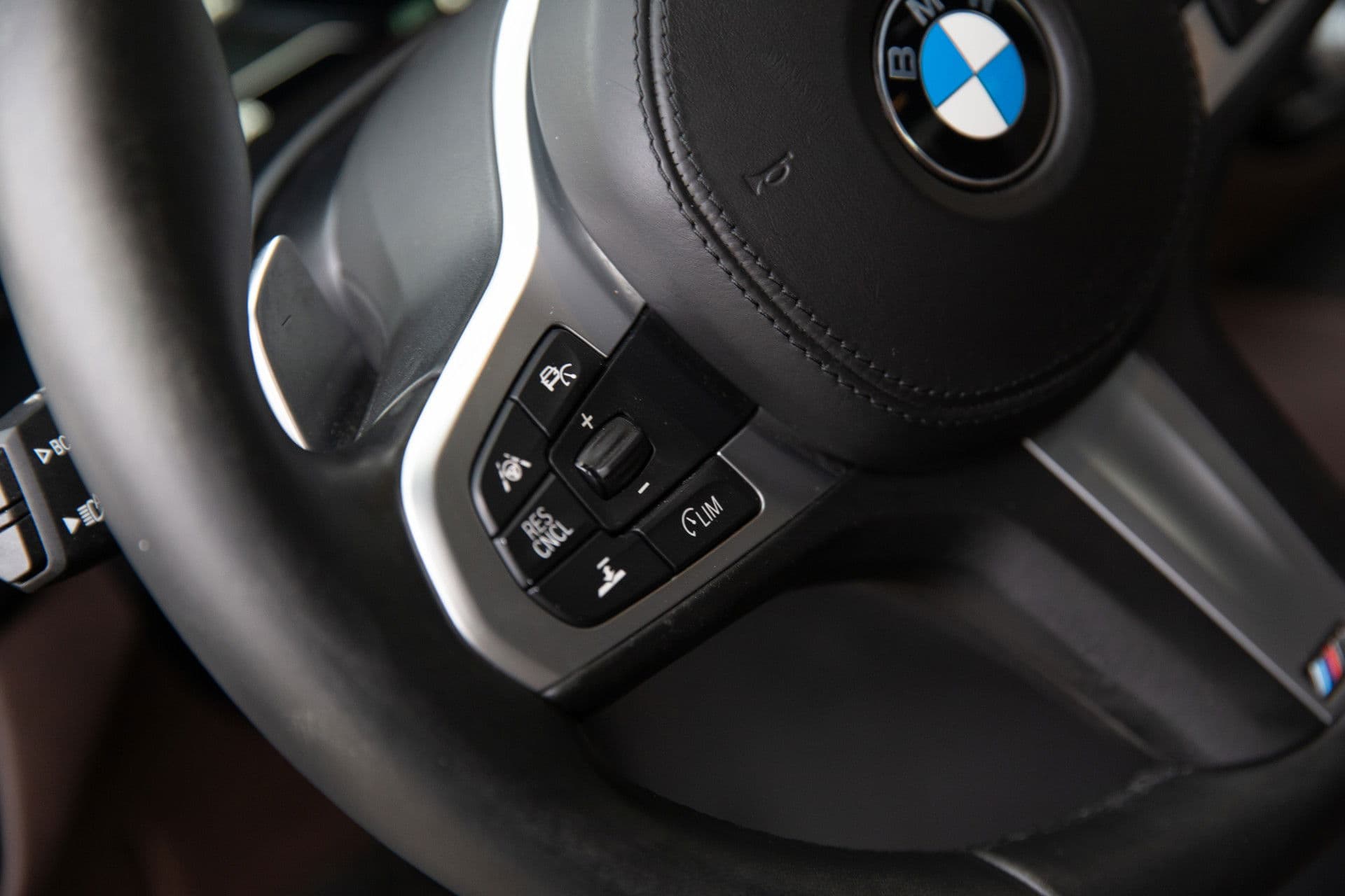BMW 5 Serie M550i xDrive M-Sport , 4-wielsturing, Panoramadak, Harman/Kardon, Adap. cruise, thumbnail 11