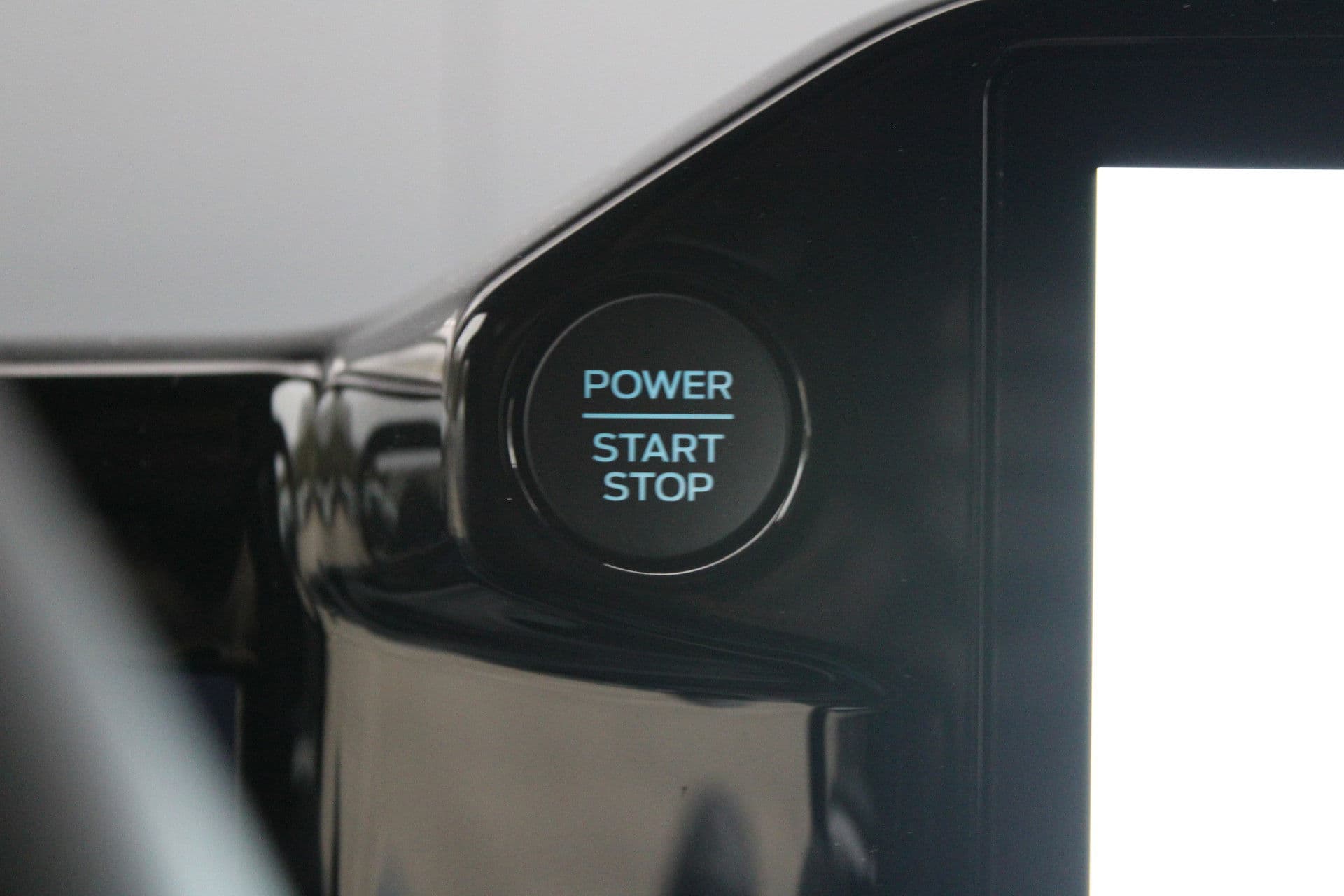 Ford Tourneo Custom 340 2.5 PHEV L2H1 Titanium X 232pk - 2x Schuif - ACC - 360 camera - Leder - Prijs excl. BTW - Rijklaar thumbnail 27