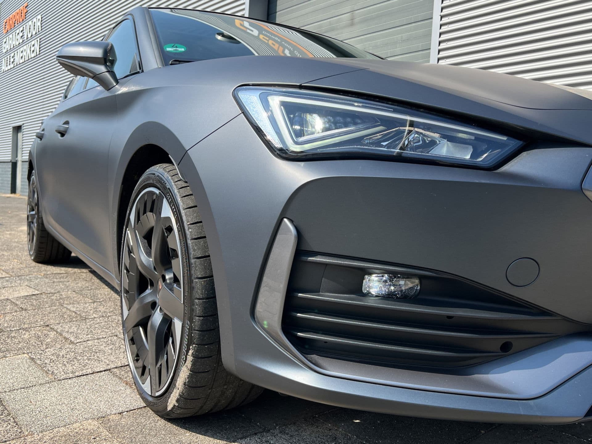 CUPRA Leon 1.4 VZ Performance | Matte | Pano | Navi | PDC thumbnail 28