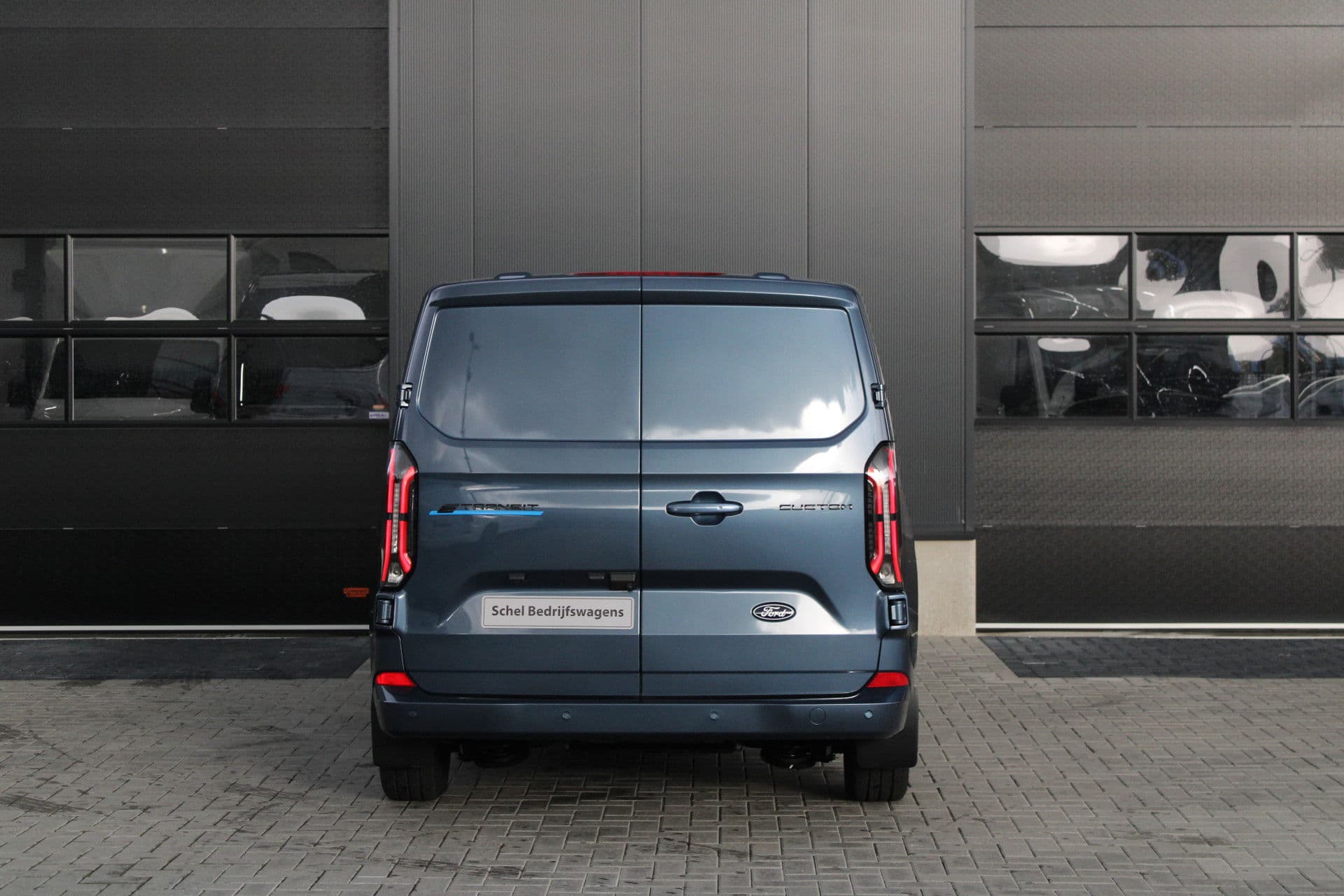 Ford E-Transit Custom 340 L2H1 Limited 65 kWh 218pk - 2x Schuif - LED - 360 Camera - B&O - ACC - Navi - Stoel/Stuurverwarming - Rijklaar thumbnail 8