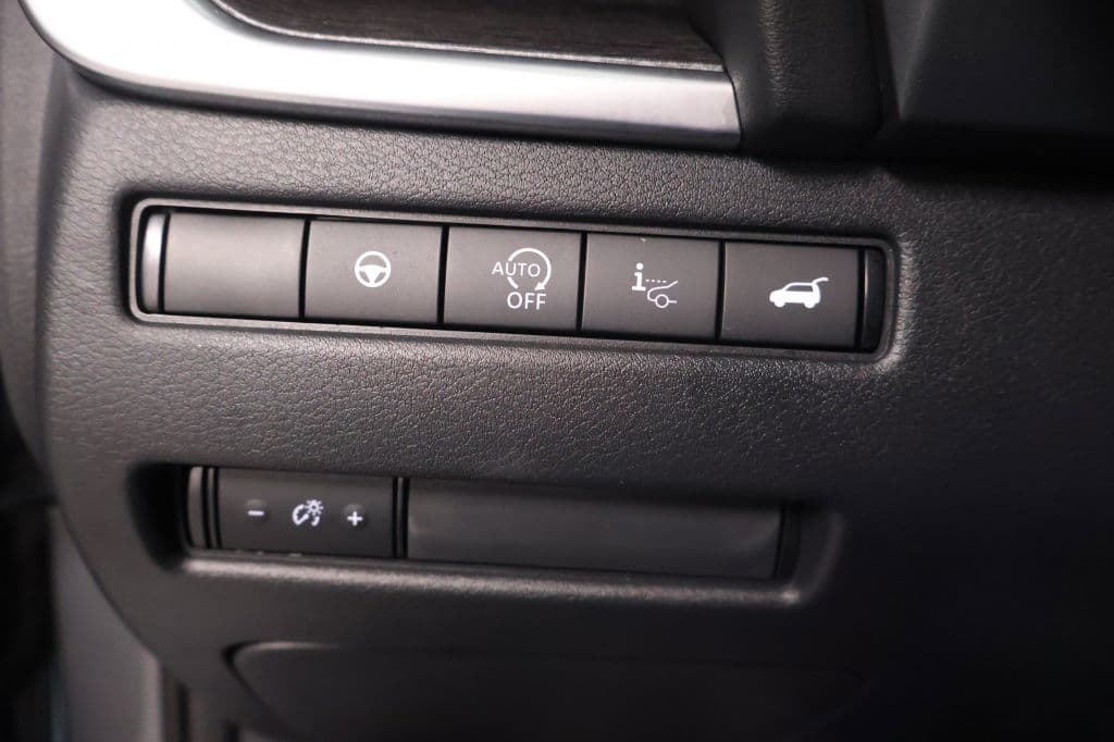 Nissan QASHQAI 1.3 MHEV X Tekna Black Edition thumbnail 17