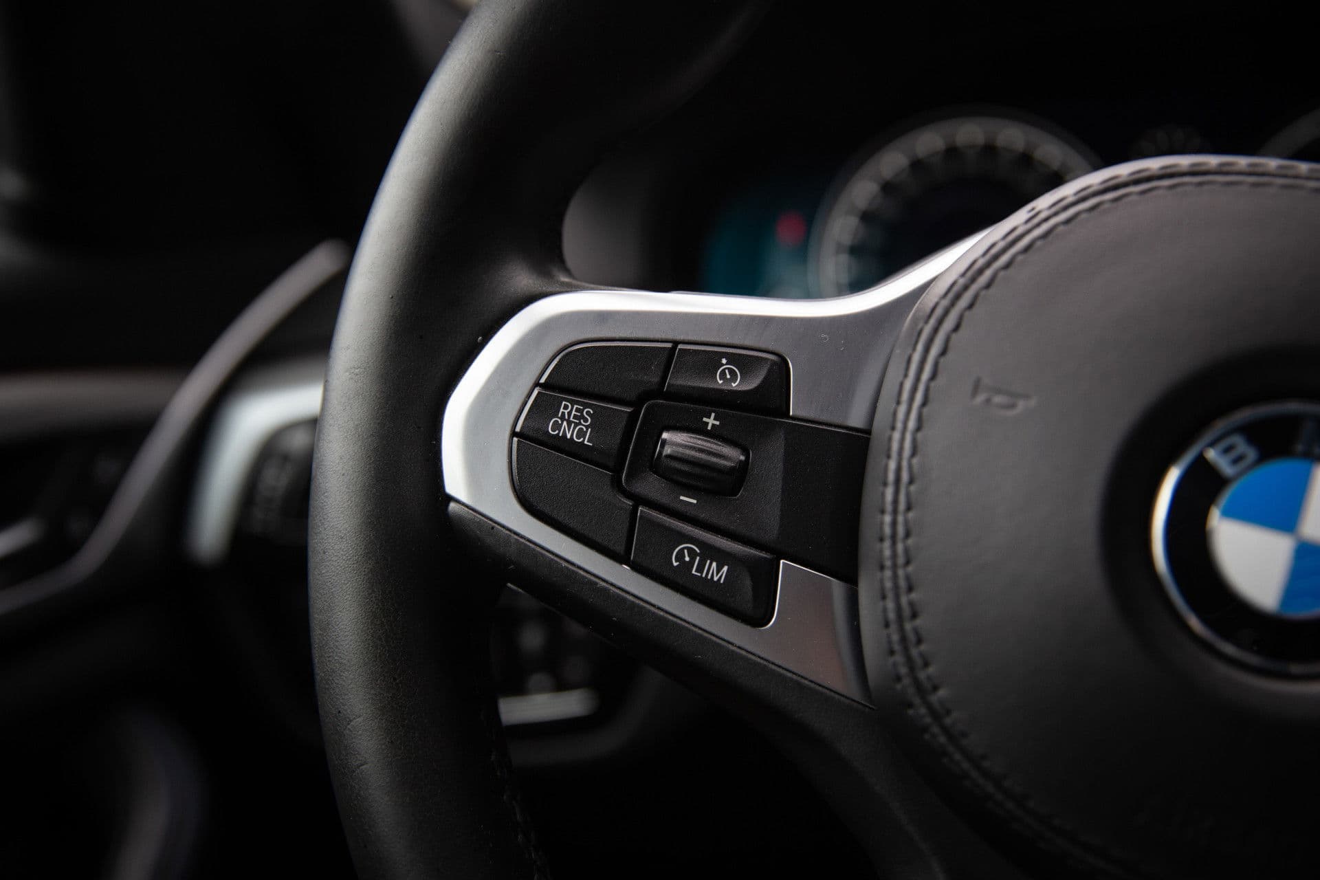 BMW 5 Serie Touring 520d Executive, , M-sport, Trekhaak, Navigatie, BMW Display Key, Origineel Nederlands thumbnail 13