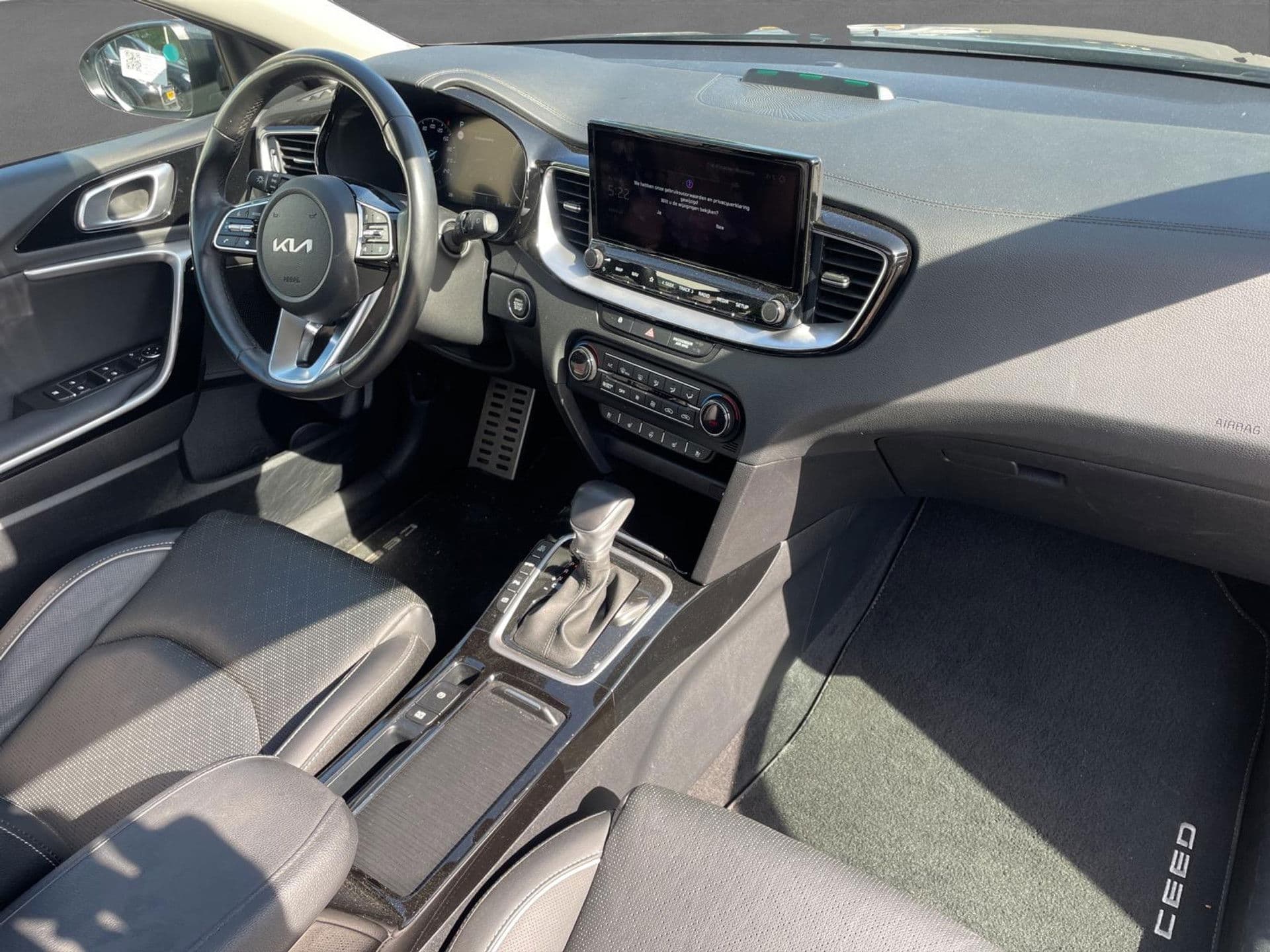 Kia Ceed Sportswagon 1.6 GDI PHEV ExecutiveLine | Facelift | Pano | Dealer onderhouden | Leder thumbnail 2