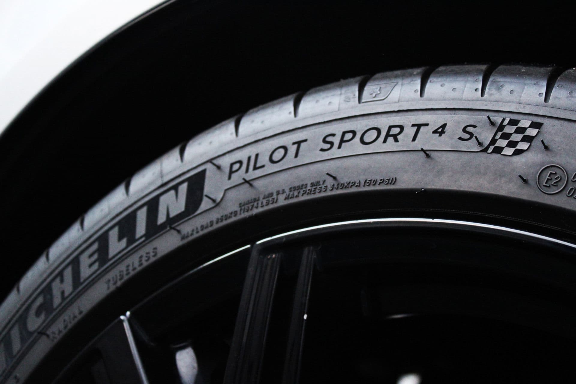 Volkswagen Transporter 2.0 TDI L2H1 28 Bulli 150pk - 20 Inch - Camera - Trekhaak - Leder - ACC - LED - Rijklaar thumbnail 16