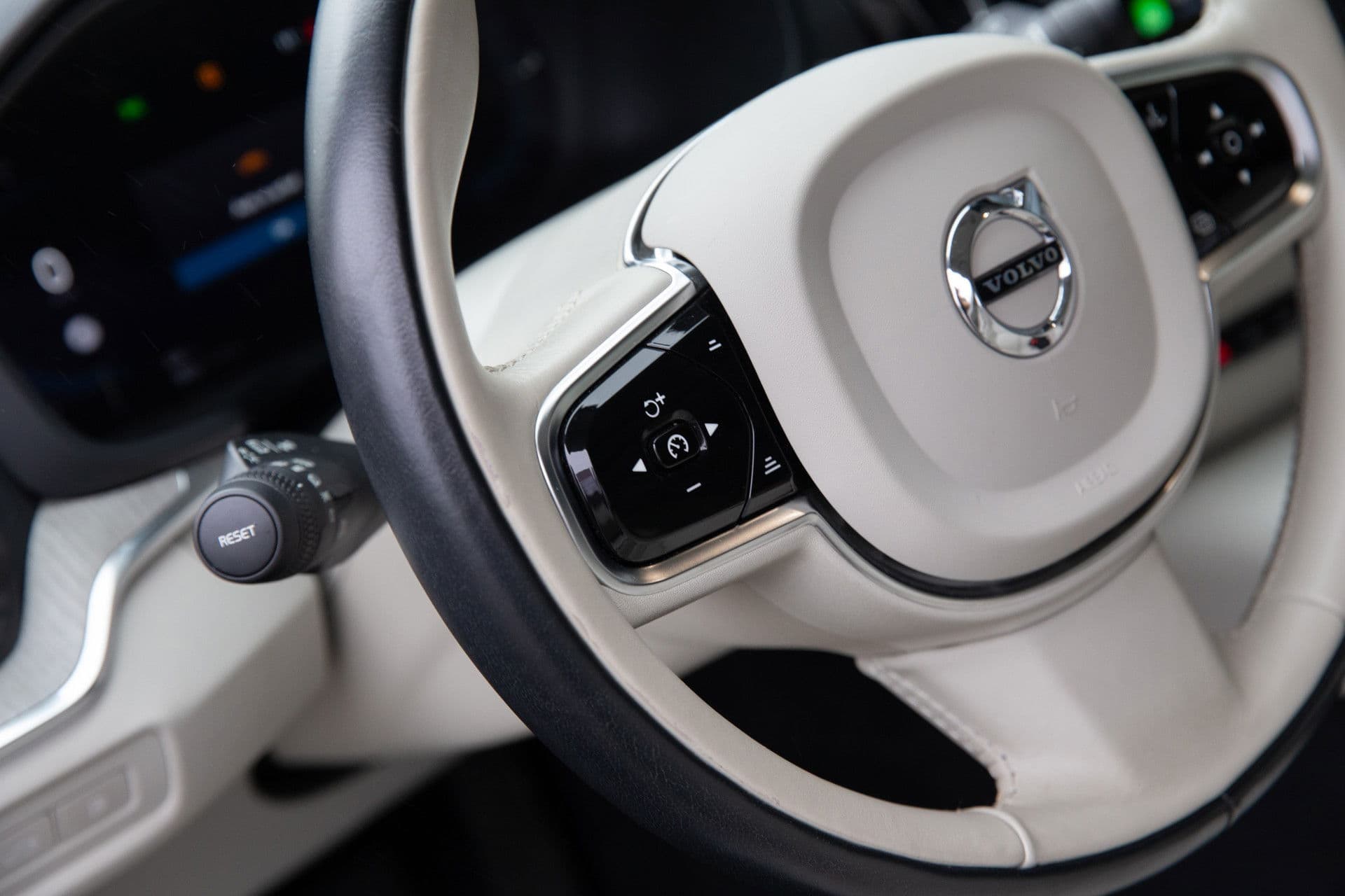 Volvo V60 2.0 T6 Plug-in hybrid AWD Plus Bright , Panoramadak, Adap. cruise, Stoel/stuurverwarming, thumbnail 11