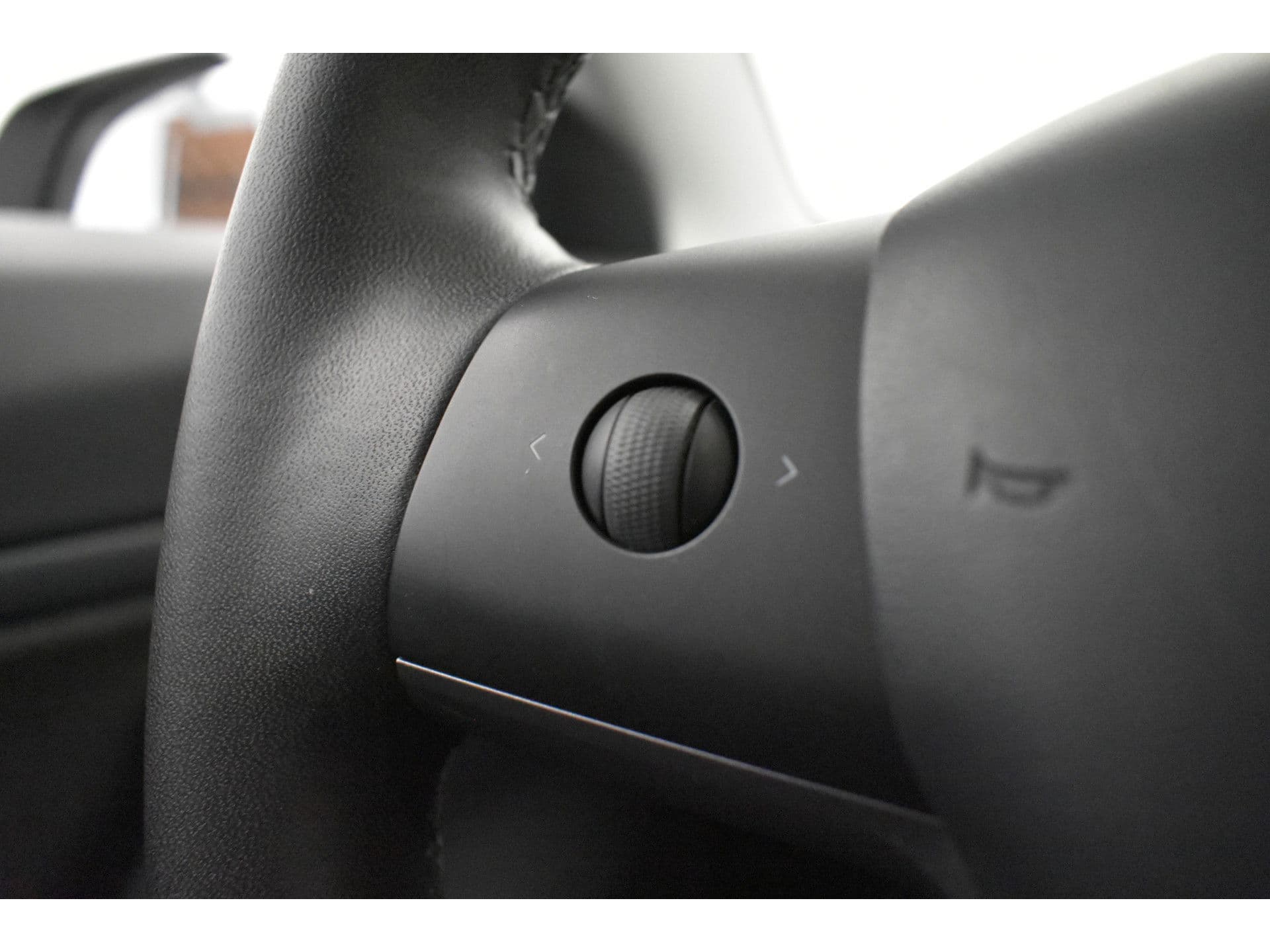 Tesla Model 3 Long Range AWD 75 kWh | Trekhaak | 19" | Autopilot | FSD Comp | Leder | Camera | Panodak thumbnail 13