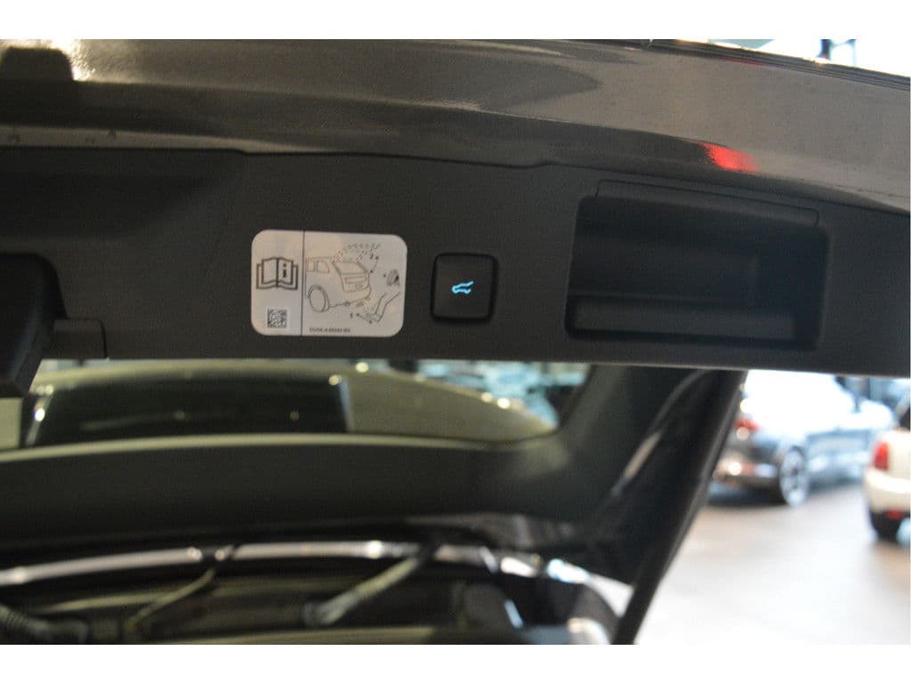 Ford Kuga 2.5 PHEV Titanium X navi pano head up trekhaak 18 inch !! thumbnail 9