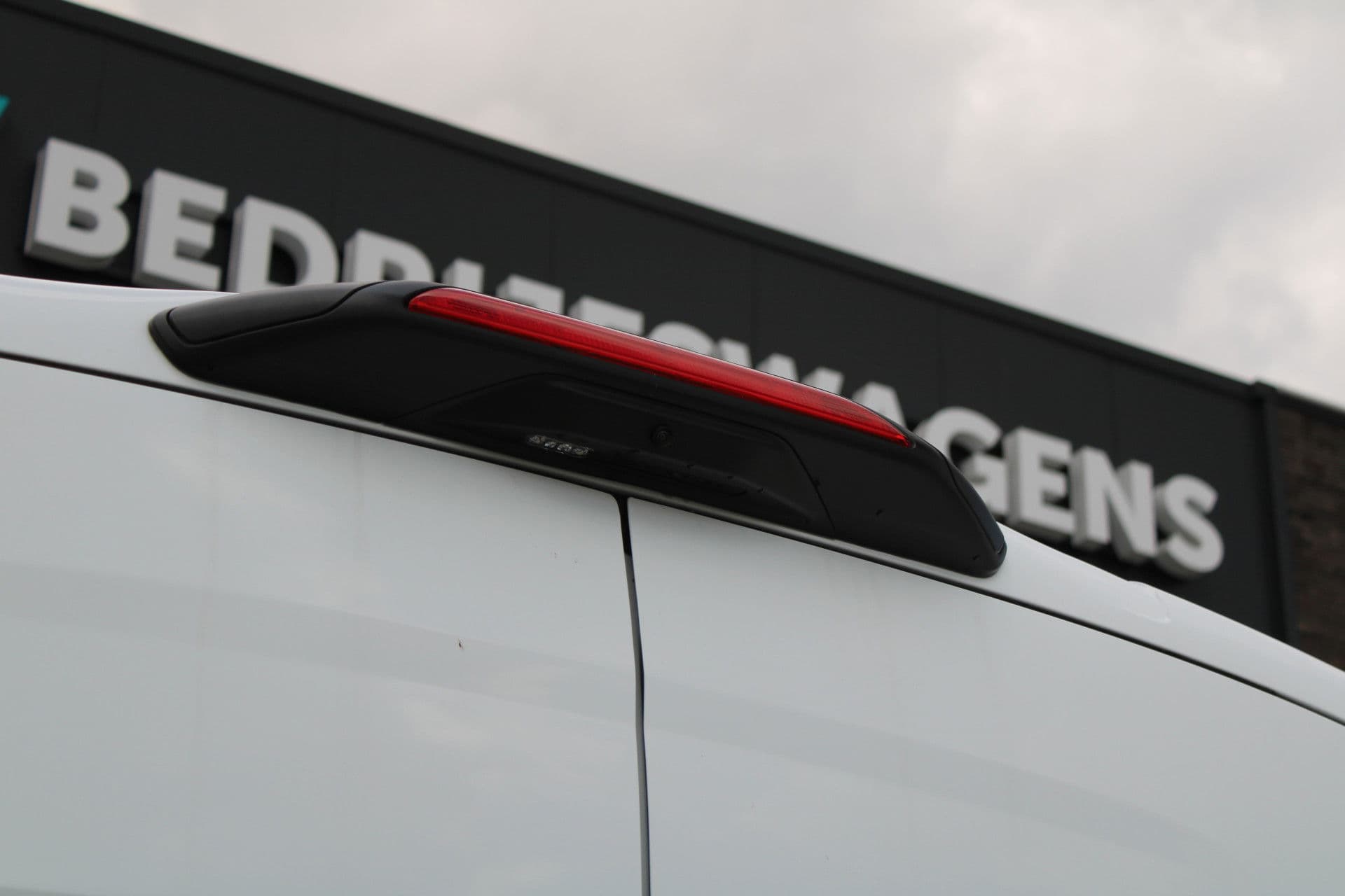 Ford Transit 350 2.0 TDCI L4H3 Trend 165pk RWD - Carplay - Android - Cruise - Camera - 270gr deuren - Rijklaar thumbnail 31