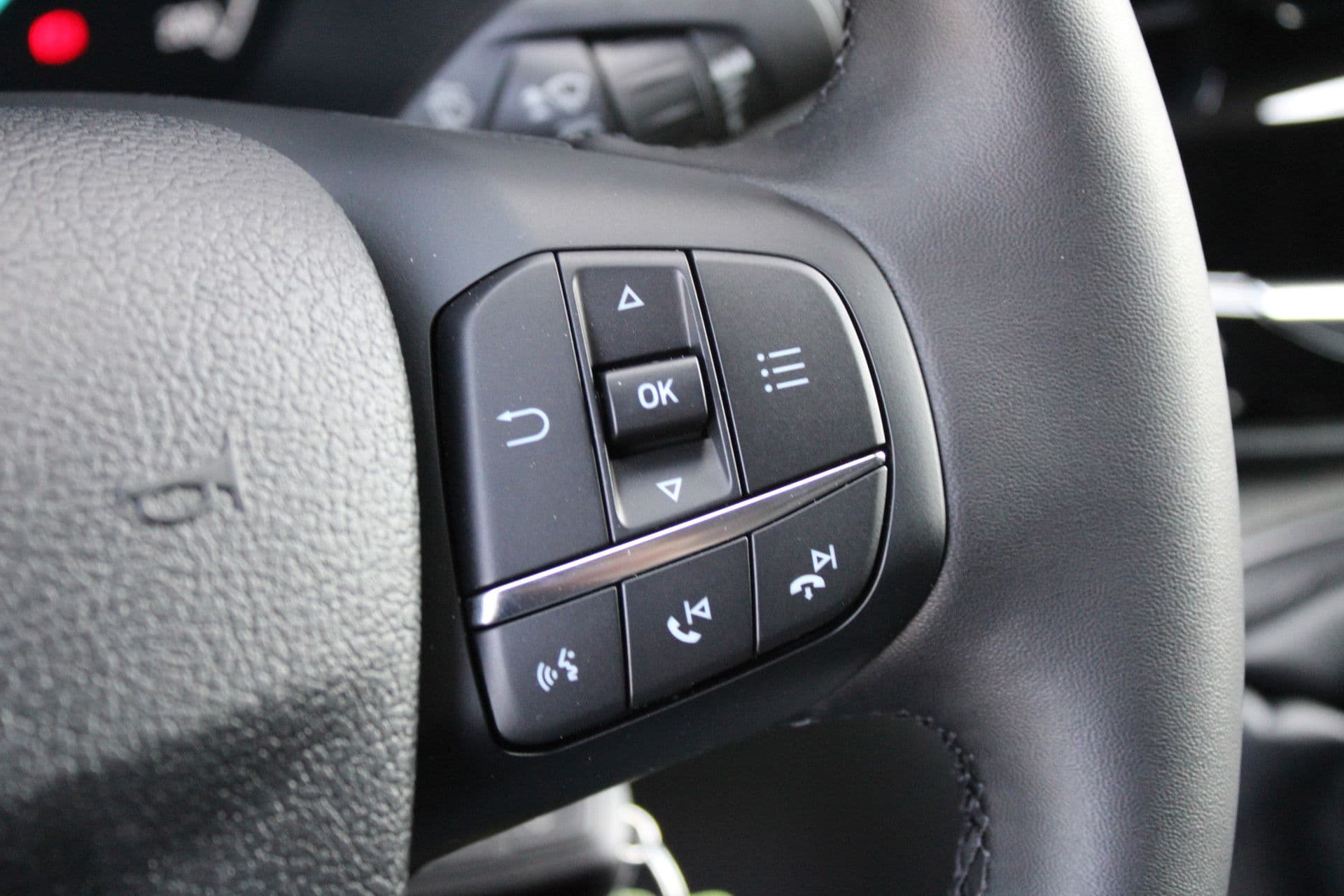 Ford Transit 350 2.0 TDCI L3H2 Trend 130pk Trend - Navigatie - Blind Spot - Adaptive cruise - Camera - 270gr deuren - Trekhaak - Rijklaar thumbnail 15