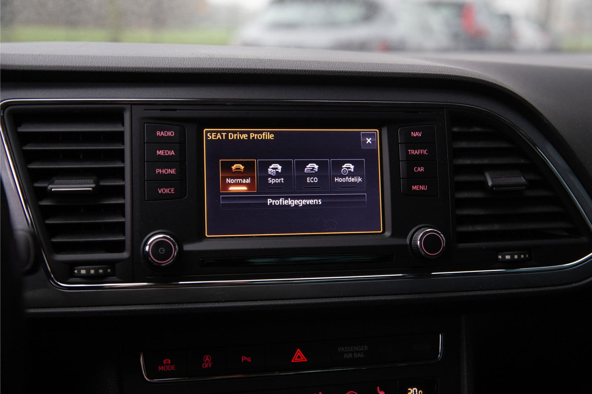 SEAT Leon 1.8 TSI FR Business , Stoelverwarming, SEAT Sound, Alcantara thumbnail 17