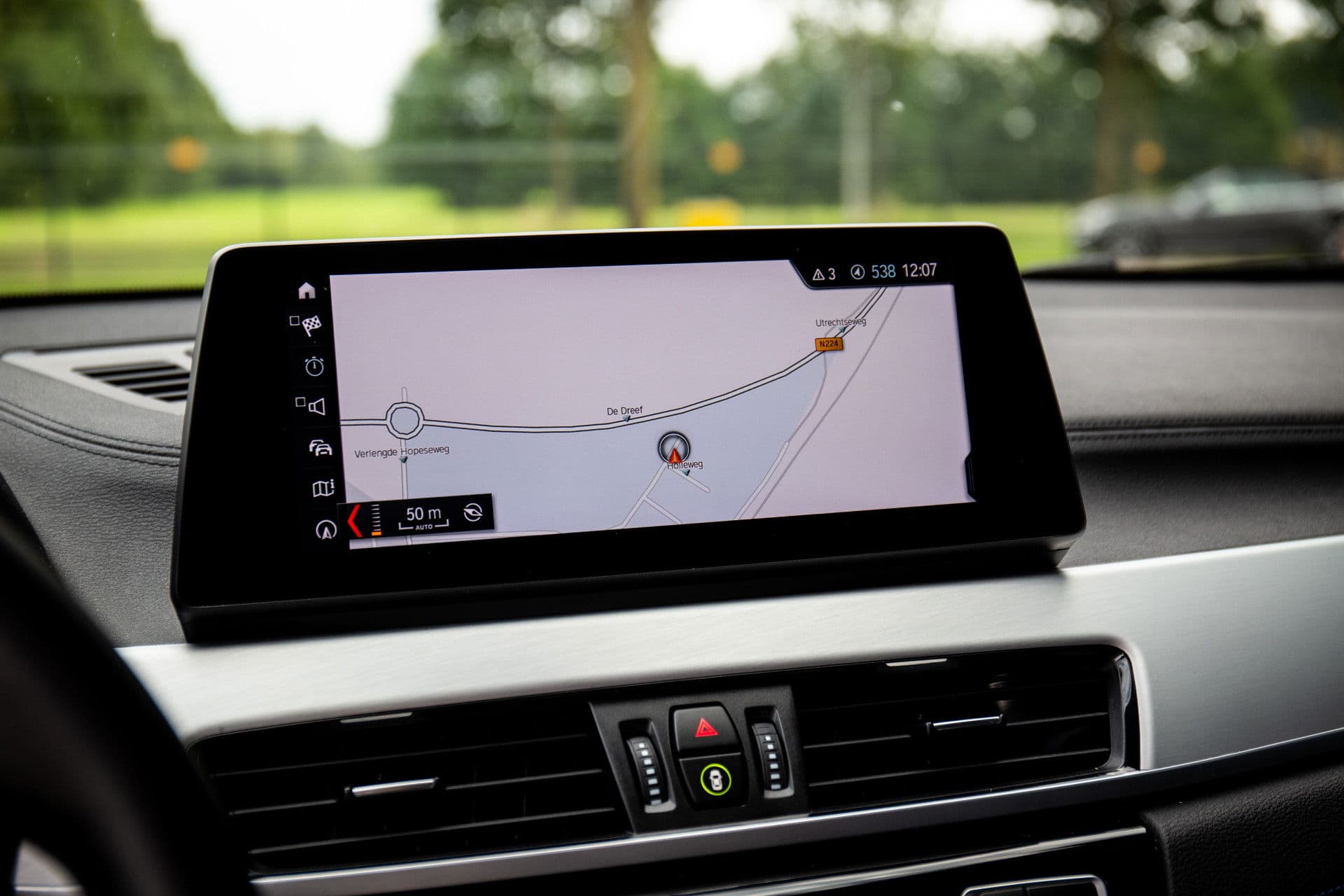 BMW X2 sDrive20i Business Edition , M-Sport, Panoramadak, Head-up display, BMW-Led thumbnail 19