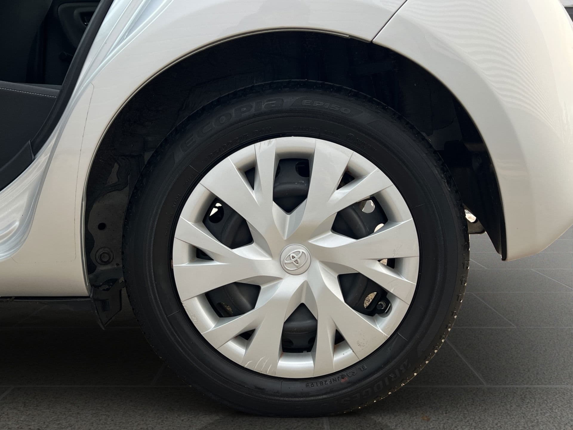 Toyota Yaris 1.5 VVT-i Active | Navi | Camera | Sport | thumbnail 7