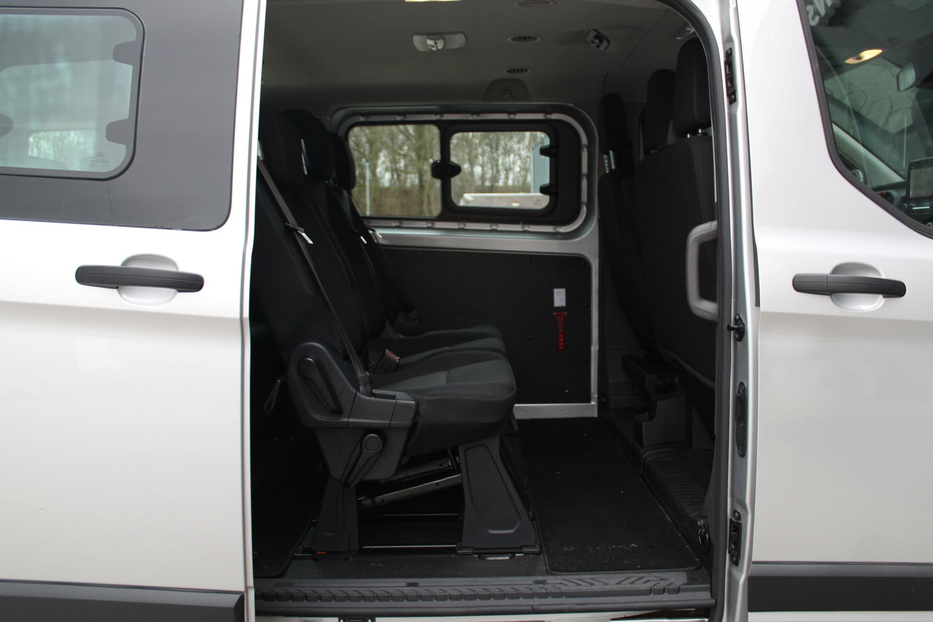 Ford Transit Custom 320 2.0 TDCI L2H1 Trend 130pk - Marge - 9 Zits - Carplay - Stoelverwarming - Camera - Cruise - Sidesteps - Rijklaar thumbnail 12