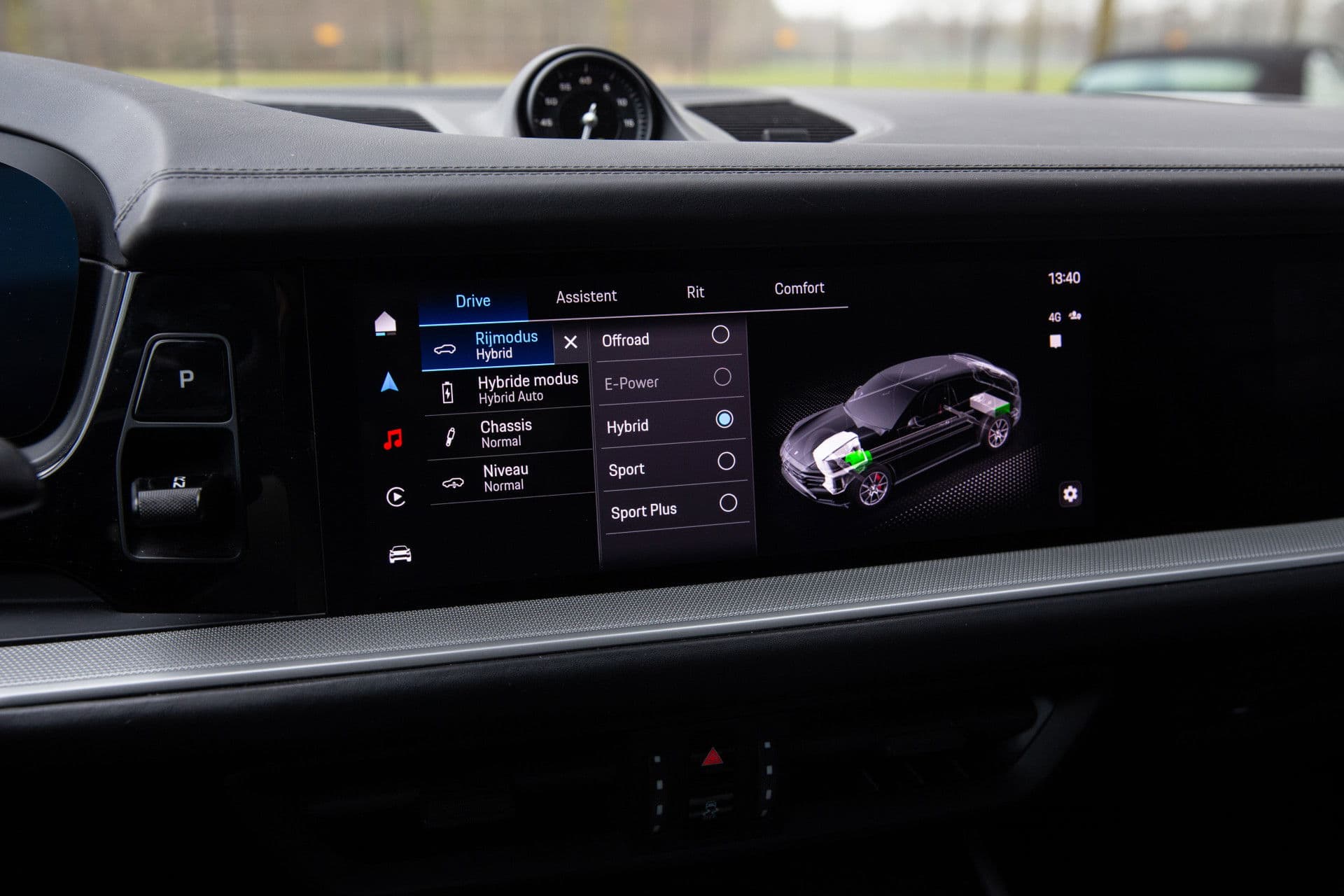 Porsche Cayenne Coupé 3.0 E-Hybrid , Panoramadak, Bijrijdersdisplay, Trekhaak, Sport Design, Origineel NL thumbnail 17