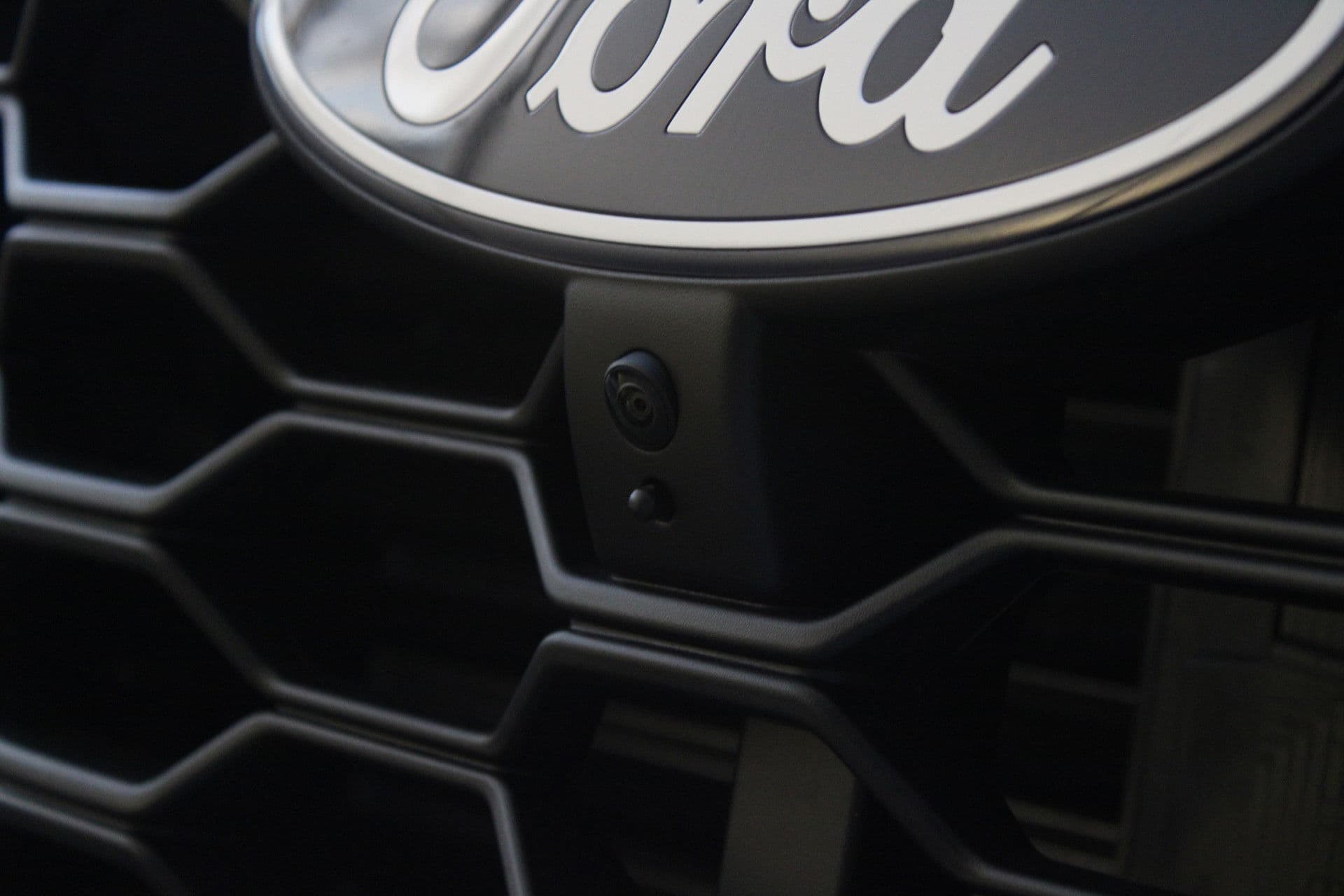 Ford Transit Custom 320 2.5 PHEV L1H1 Sport DC 232pk - 2x Schuif - 360 Camera - ACC - Keyless - Stoel/Stuurverwarming - Blindspot - Incl BPM - Rijklaar thumbnail 37