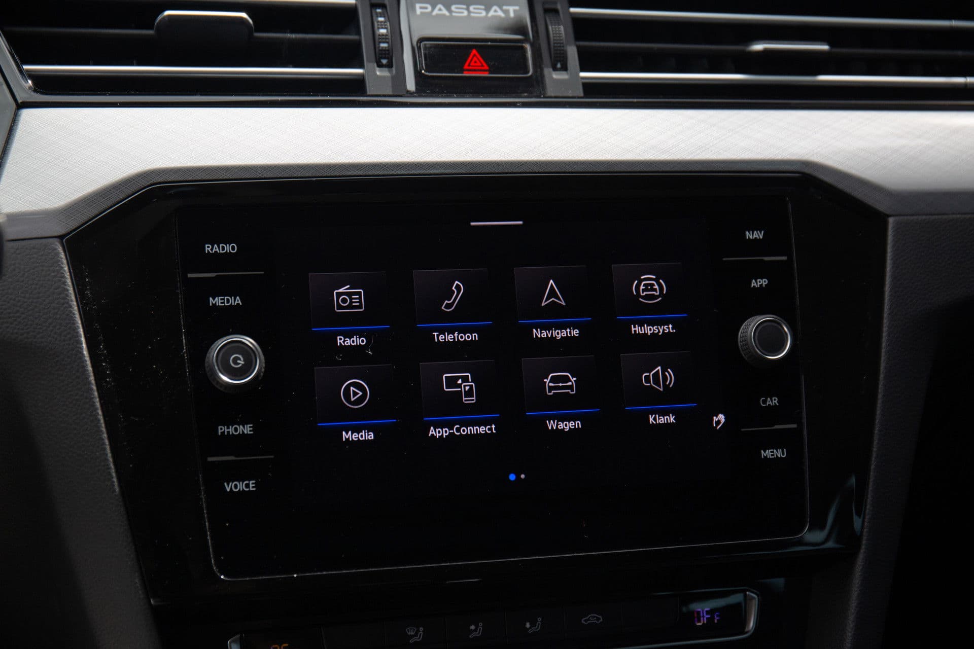 Volkswagen Passat Variant 1.5 TSI Comfort Business , Adaptive cruise, Carplay, Keyless entry, thumbnail 13