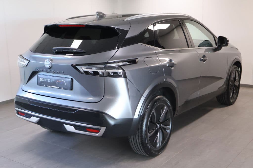 Nissan QASHQAI 1.3 MHEV X Tekna Black Edition thumbnail 3