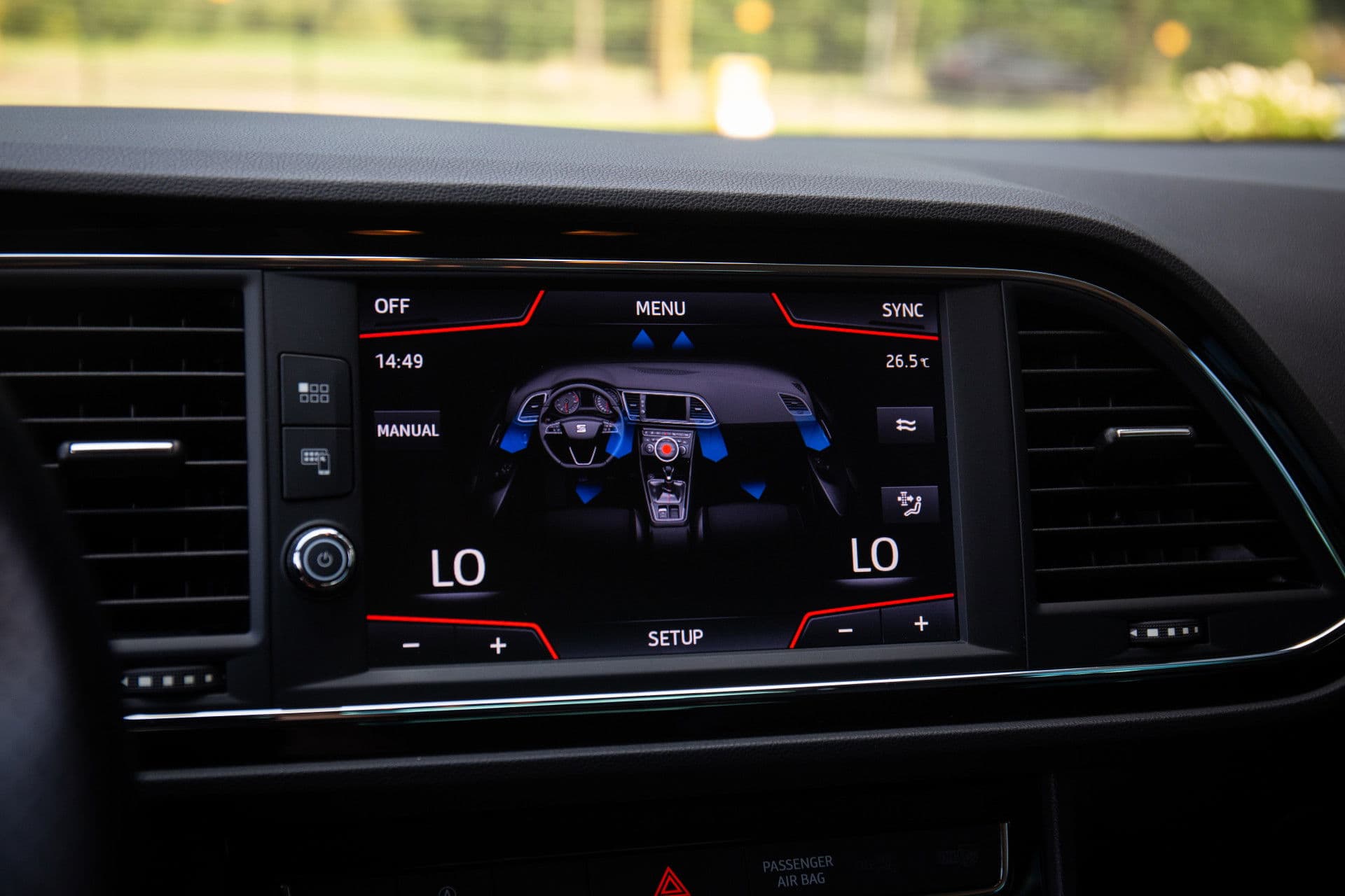 SEAT Leon 1.5 TSI FR Business Intense , Automaat, Cruise control, Sportstuur, Rode sticksels thumbnail 17