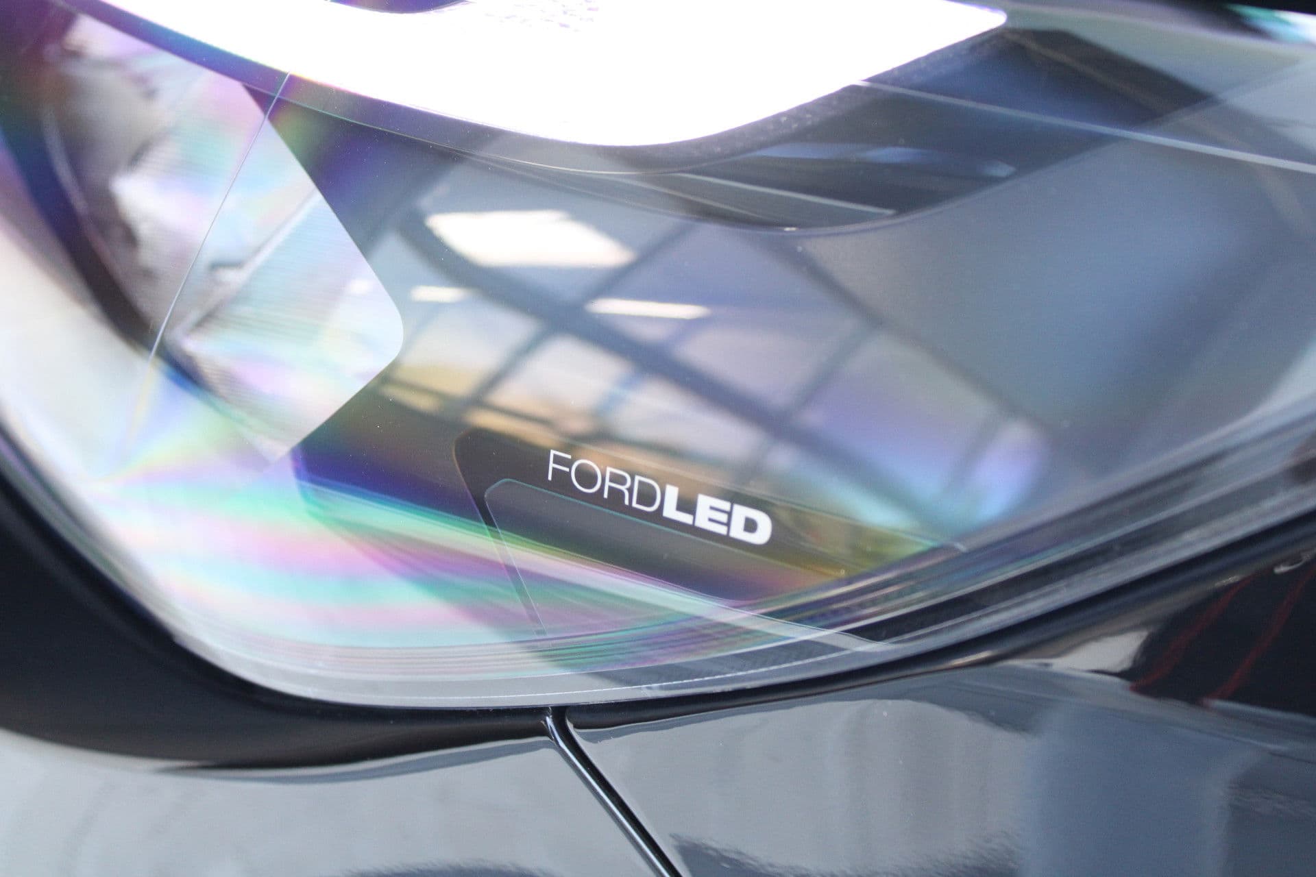 Ford Transit Custom 320 2.5 PHEV L2H1 Trend 232pk - 5 jaar GARANTIE - 2x Schuifdeur - Adaptive Cruise - Blind Spot - Navigatie - Camera - Verwarmd Stuur - Rijklaar thumbnail 39