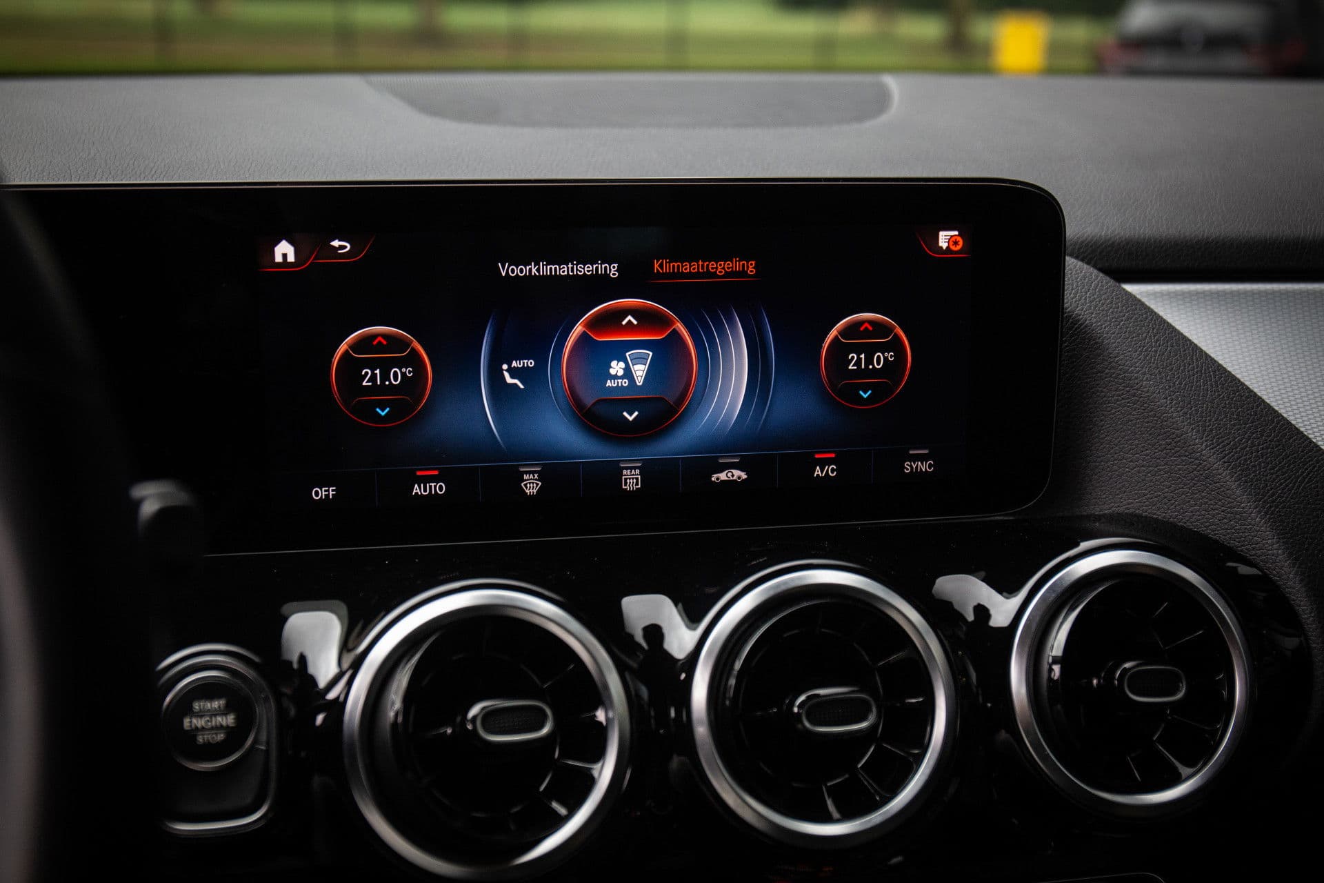 Mercedes-Benz GLA 250 e Business Solution AMG Limited , Trekhaak, Camera, Stoelverwarming, Cruise control thumbnail 19