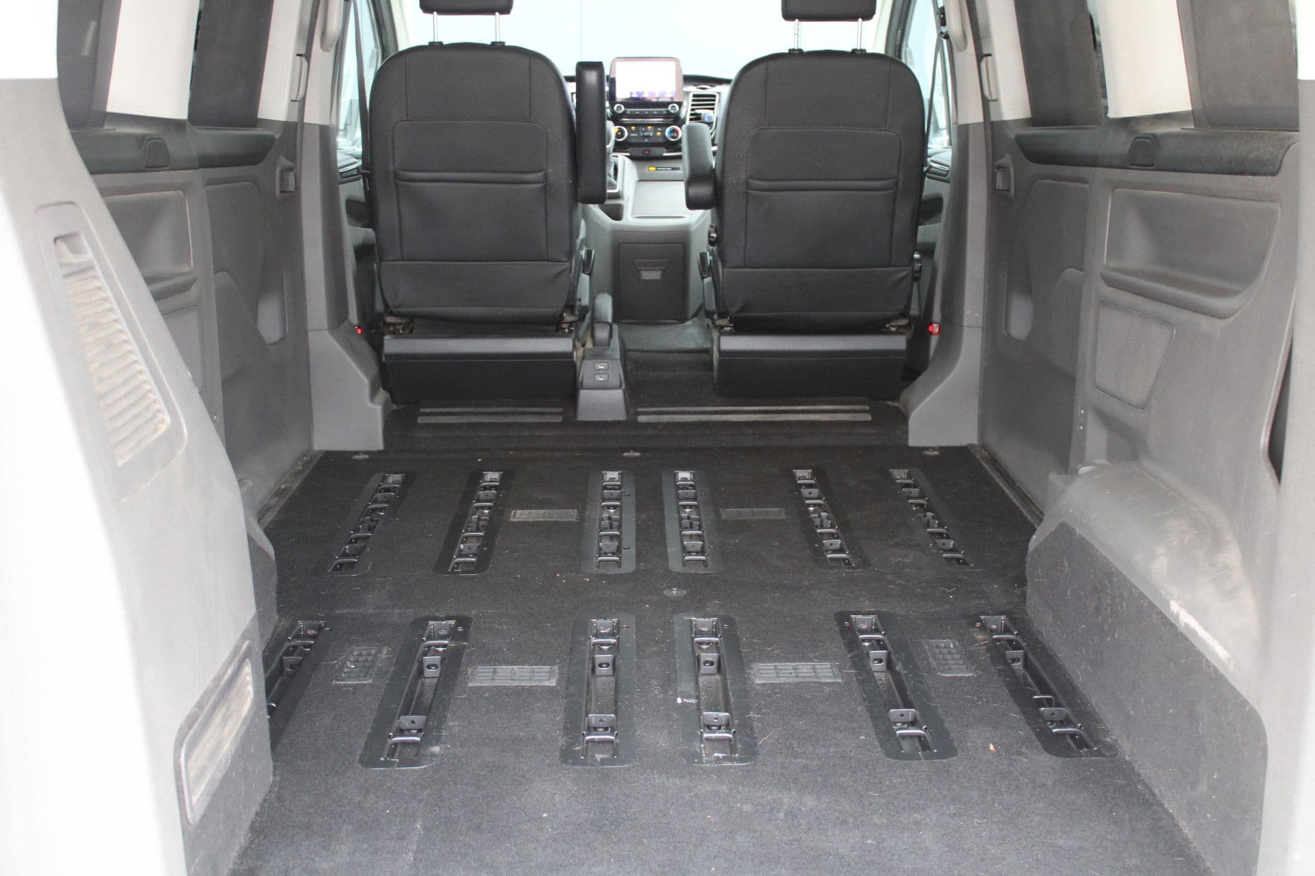 Ford Transit Custom 320 2.0 TDCI L1H1 Tourneo 170pk - Automaat - Leder - ACC - 1+1 stoelopstelling - Bi-Xenon -Stoelverwarming - Rijklaar thumbnail 13