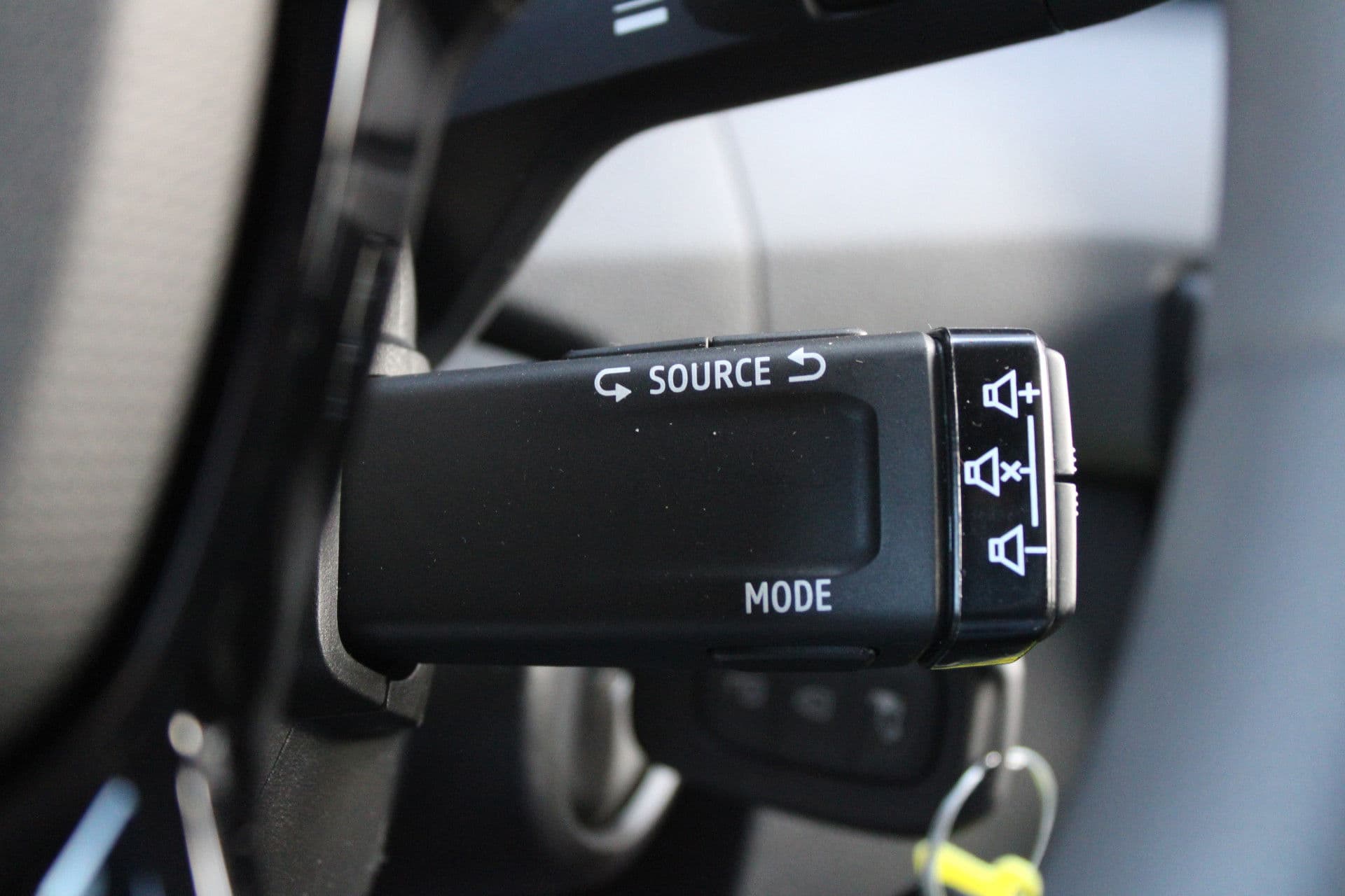 Renault Master T35 2.0 dCi 170pk L2H2 Extra - 2x Schuifdeur - Navigatie - Blind Spot - Camera - Stoelverwarming - Verwarmde voorruit - Rijklaar thumbnail 17