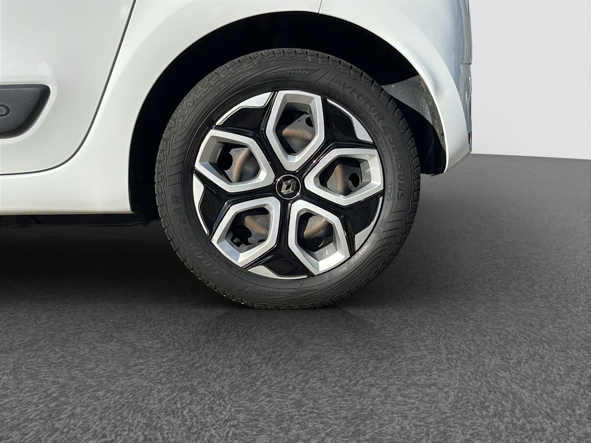 Renault Twingo 1.0 SCe Collection | Bluetooth | Cruise thumbnail 5