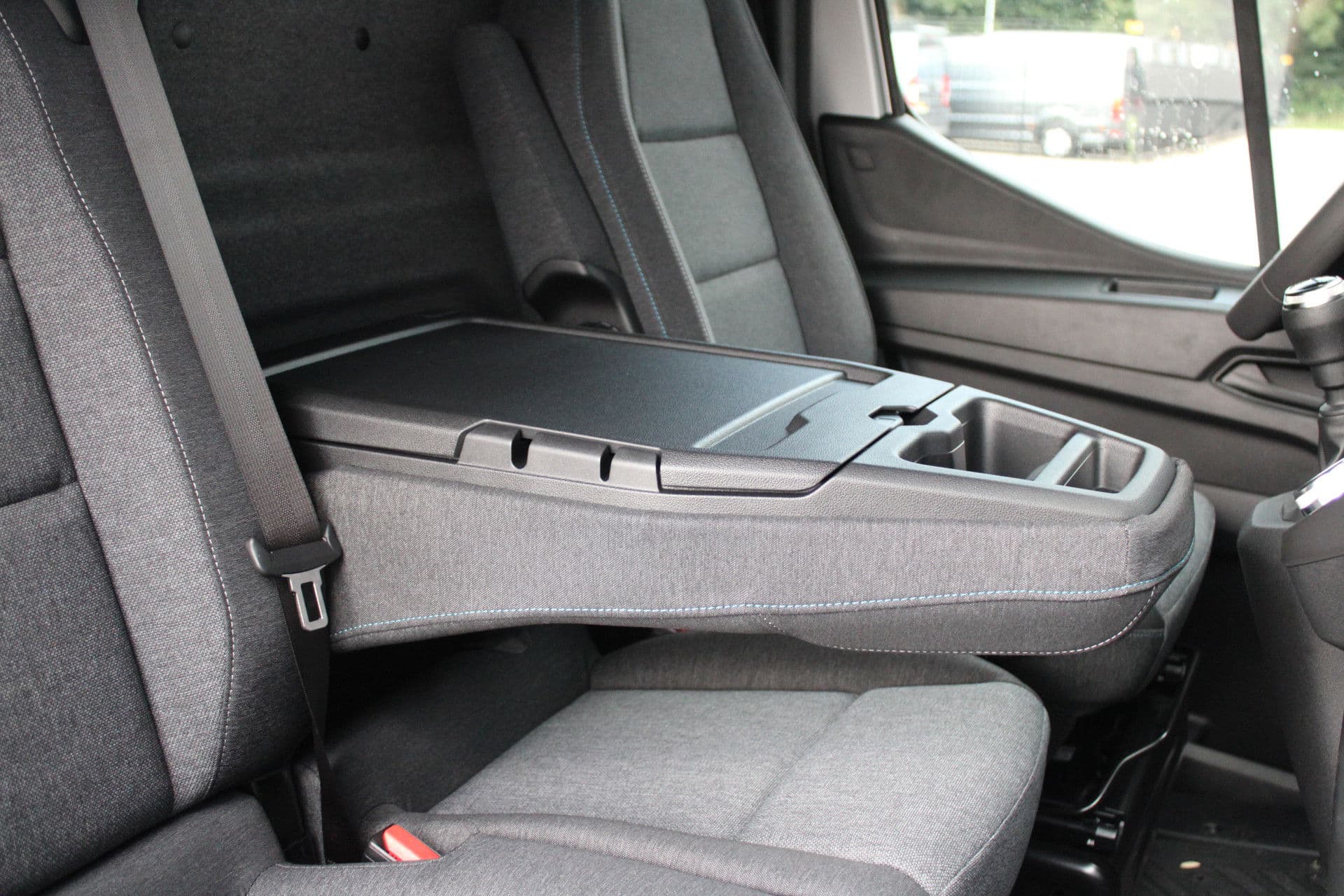 Renault Master T35 2.0 dCi 170pk L2H2 Extra - Navigatie - Camera - 270 gr deuren - Parkeersensoren - Draadloos laden - Rijklaar thumbnail 43