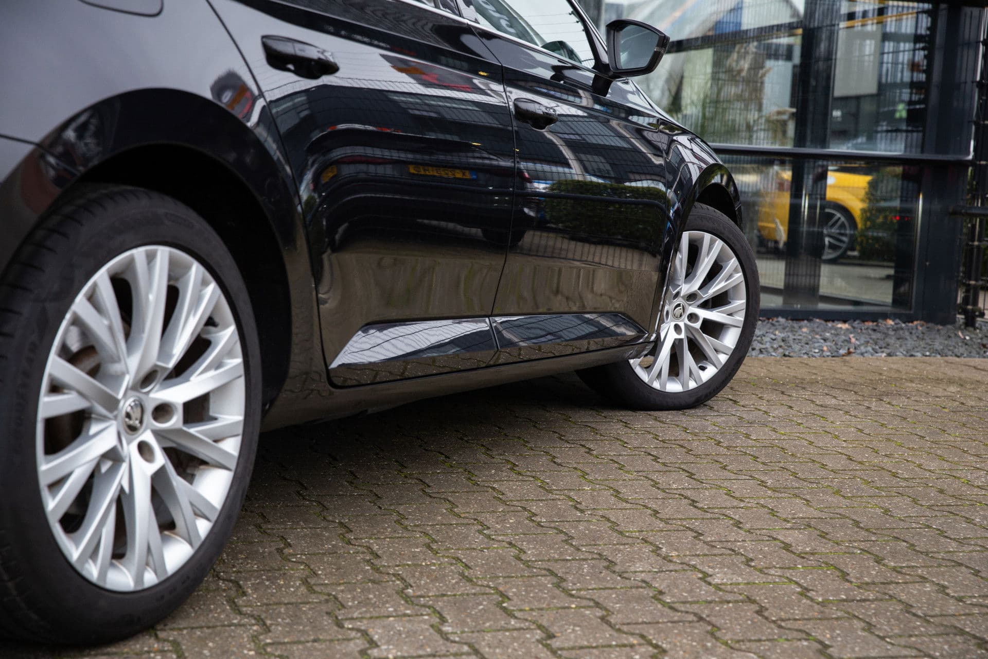 Škoda Superb Combi 1.4 TSI iV Business , Memory, Canton, Carplay, Camera thumbnail 8