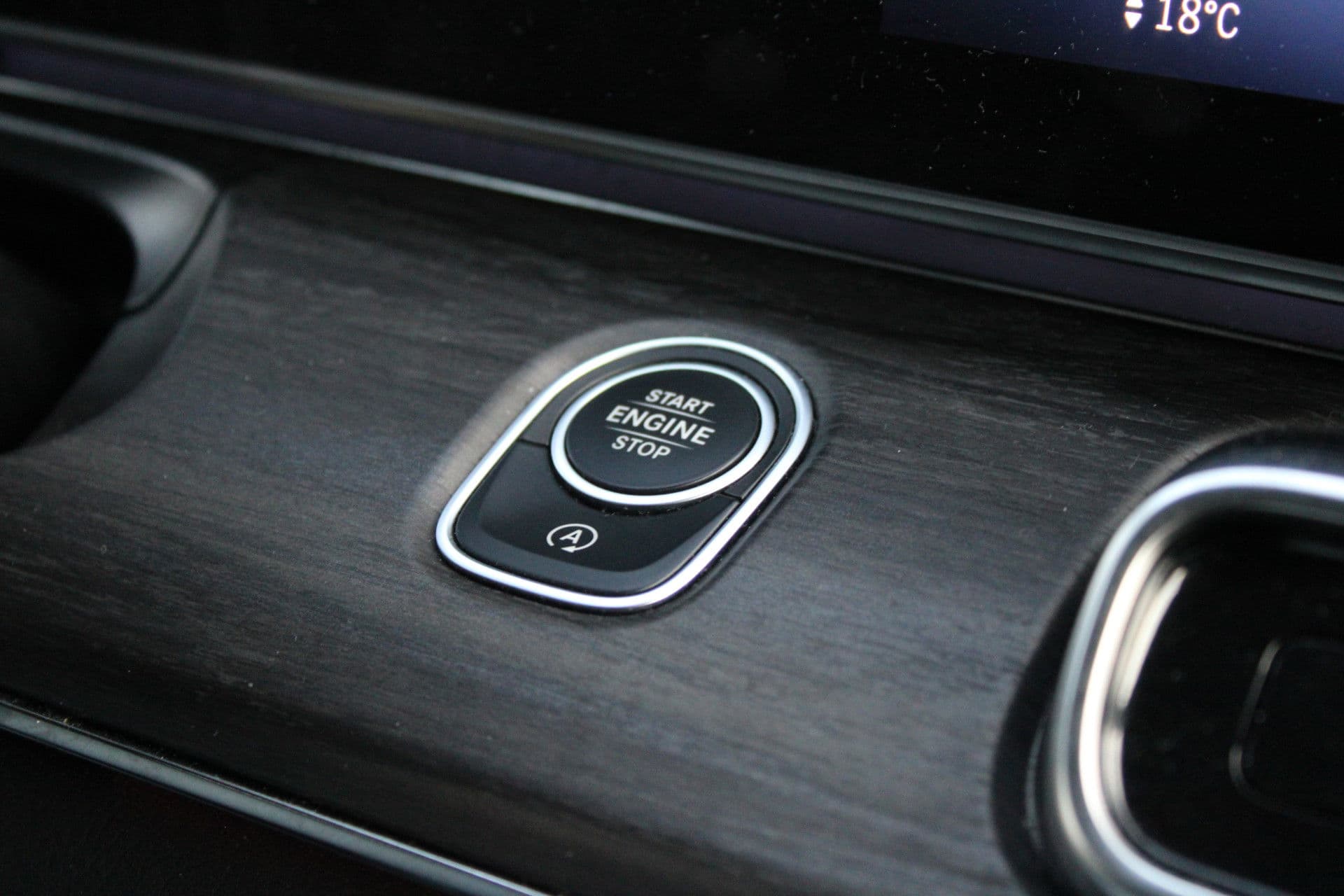 Mercedes-Benz V-Klasse 300d - Avantgarde - DC - 4-matic - 360 Cam - Multibeam - Elektrische schuifdeuren - Digitale spiegel - Volle auto - Rijklaar thumbnail 31