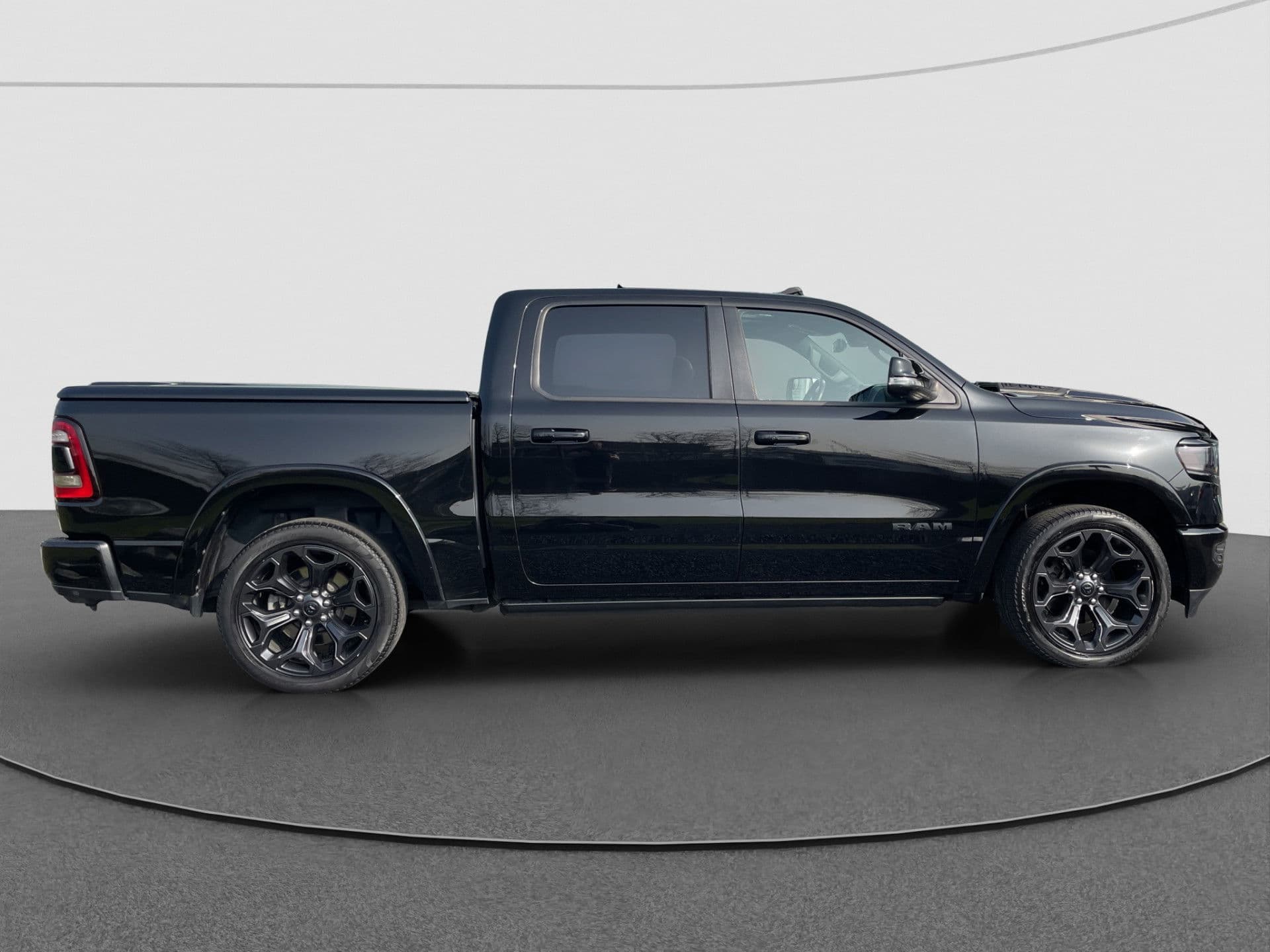 Dodge Ram 1500 5.7 V8 4x4 Crew Cab Limited | Pano | H&K | HUD | Stoelvent thumbnail 7
