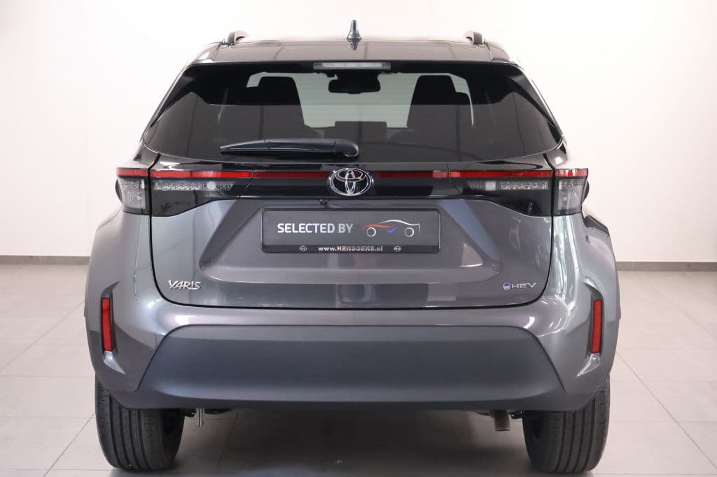Toyota Yaris Cross 1.5 Hybrid Dynamic | met Winterpack thumbnail 4