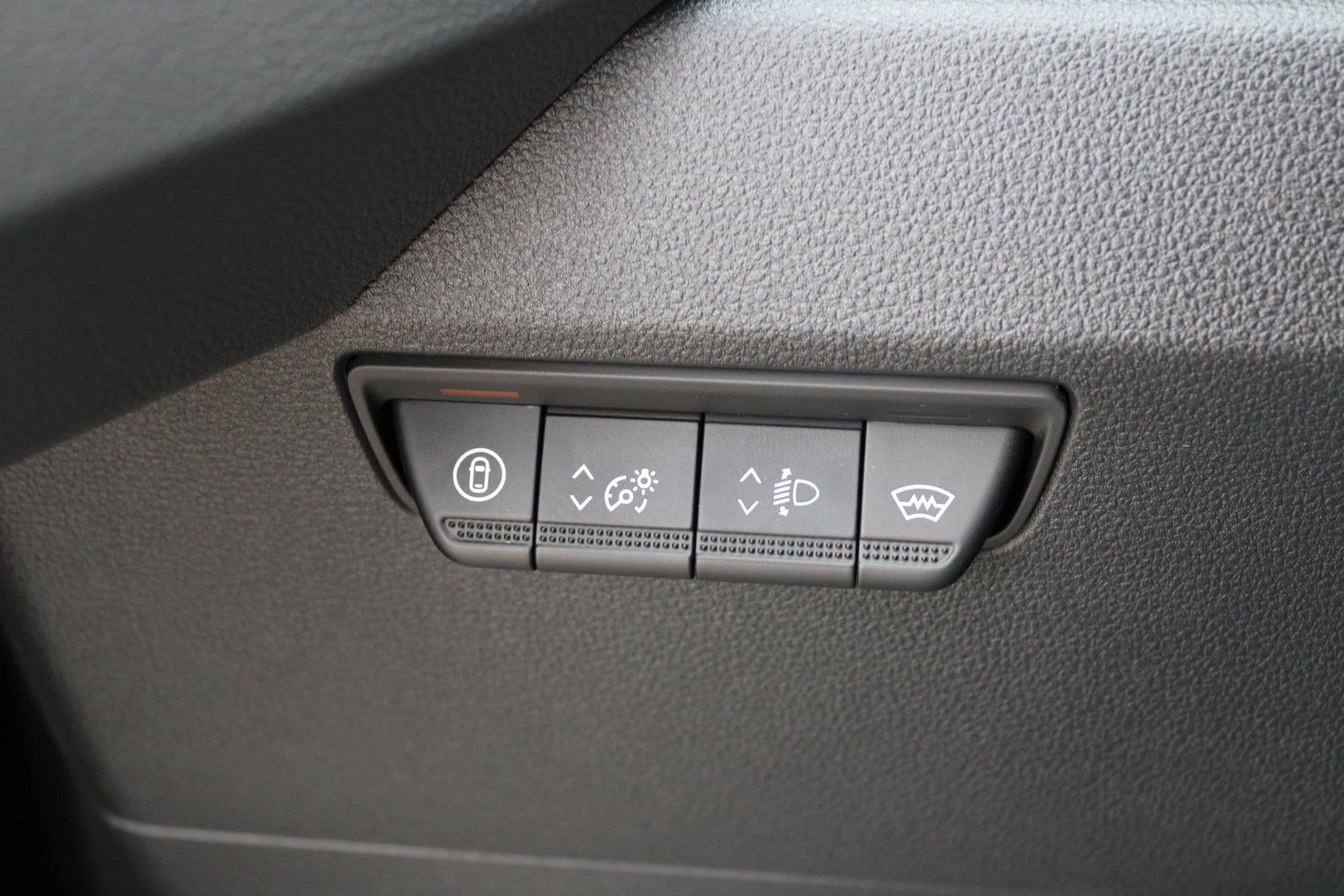 Renault Master T35 2.0 dCi 170pk L2H2 Extra - Navigatie - Blind Spot - Camera - Stoelverwarming - Verwarmde voorruit - Rijklaar thumbnail 17