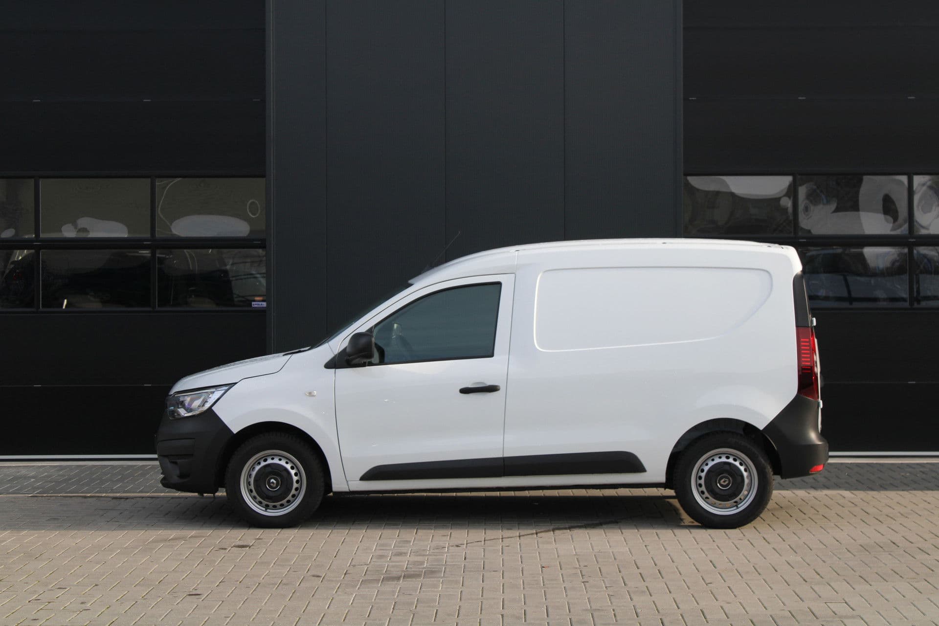 Renault Express 1.5 dCi 95 Comfort + 95pk - Carplay - Camera - Cruise - Airco - Hout - Rijklaar thumbnail 8