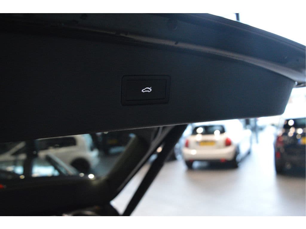 Volkswagen Tiguan 1.4 TSI ACT Connected navi cruise pdc trekhaak 17 inch !! thumbnail 7