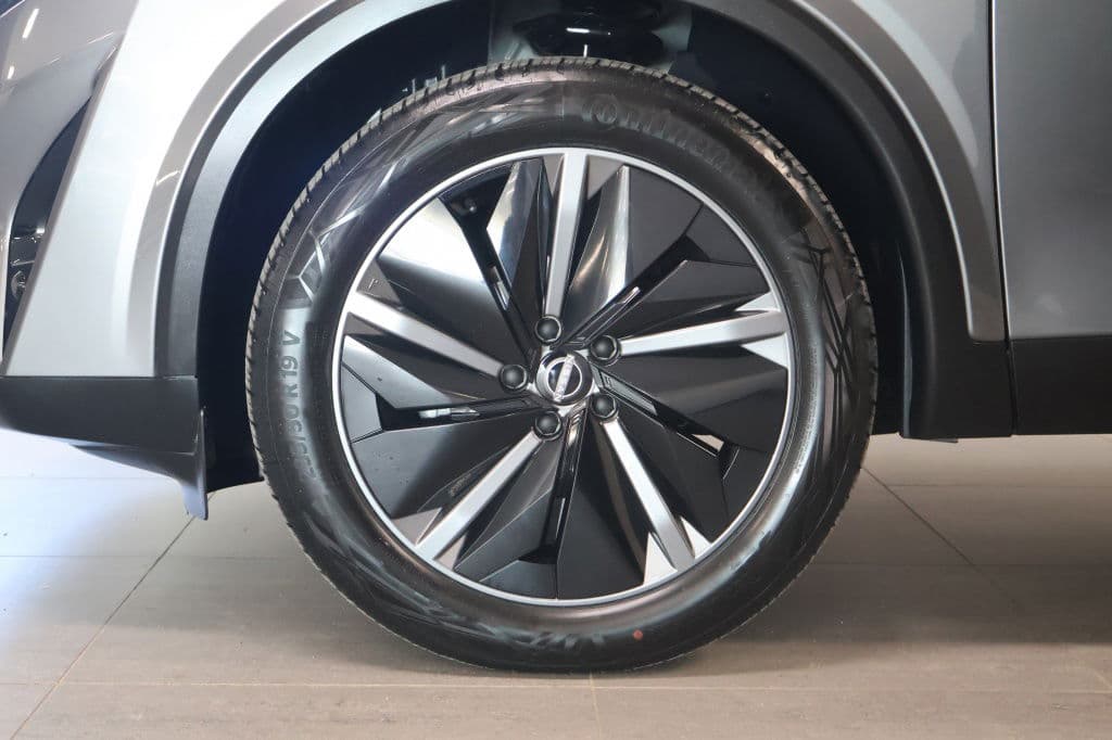 Nissan QASHQAI 1.3 MHEV X Tekna Black Edition thumbnail 5