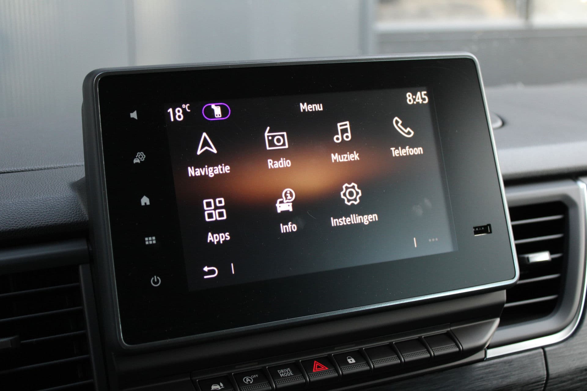 Renault Trafic 2.0 Blue dCi 170pk T29 L2H1 Extra DC - 2x Schuifdeur - Carplay - LED - Blind Spot - Navigatie - Camera - Trekhaak - Stoelverwarming - Rijklaar thumbnail 19