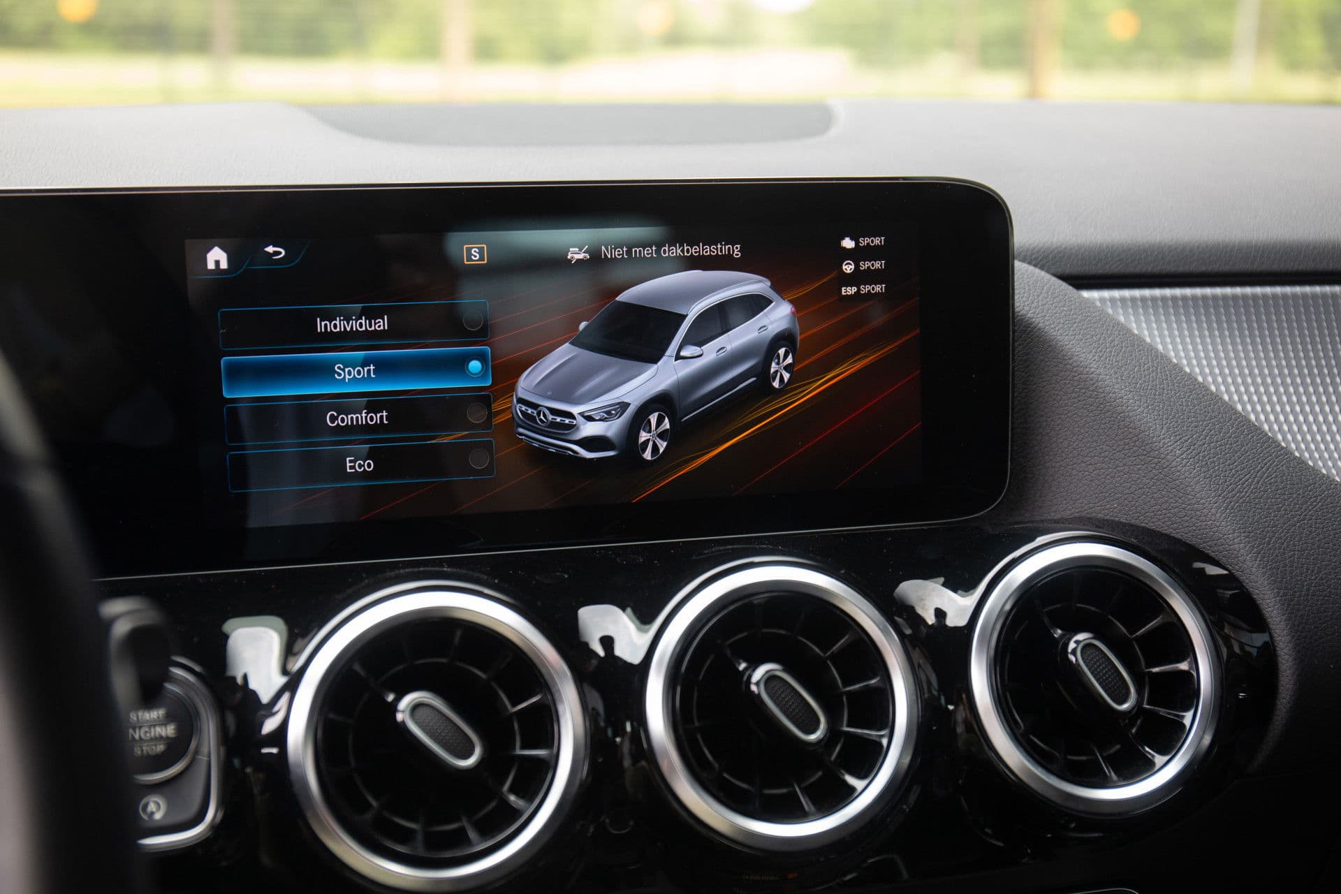 Mercedes-Benz GLA 200 AMG Line , Achteruitrijcamera, Stoelverwarming, Elek. achterklep thumbnail 17