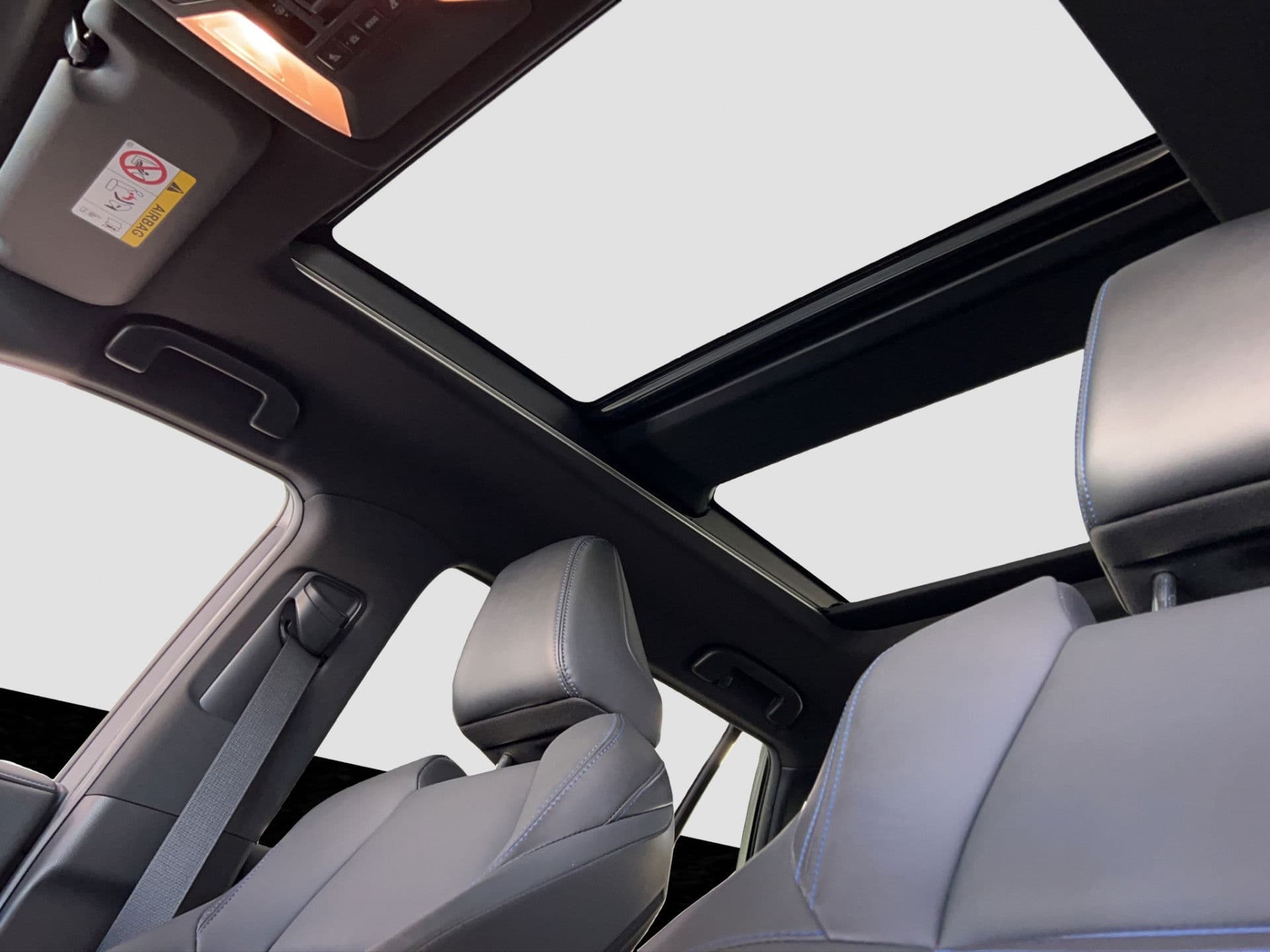 Toyota RAV4 2.5 Hybrid Bi-Tone | Pano | RCTA | H. Leder | CarPlay! thumbnail 2