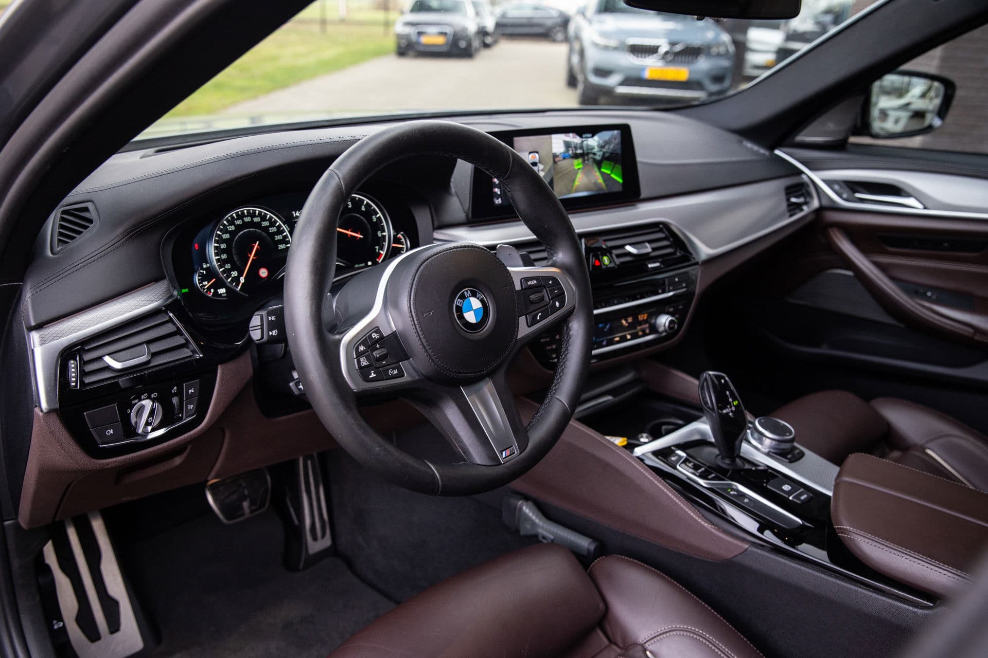 BMW 5 Serie M550i xDrive M-Sport , 4-wielsturing, Panoramadak, Harman/Kardon, Adap. cruise, thumbnail 5