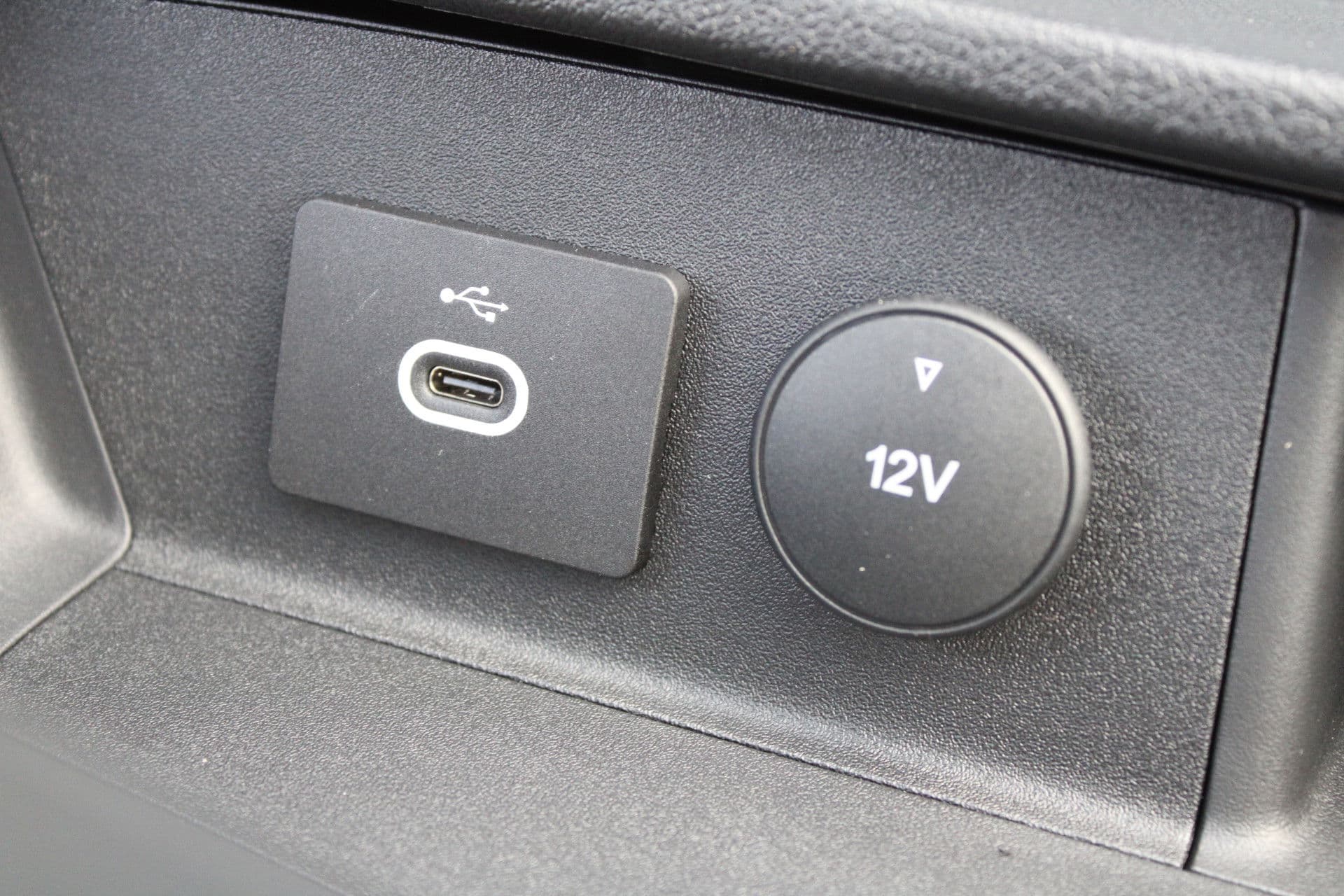 Ford Transit 350 2.0 TDCI L3H2 Trend MHEV 170pk Trend - Navigatie - Blind Spot - Adaptive cruise - Camera - 270gr deuren - Trekhaak - Rijklaar thumbnail 25