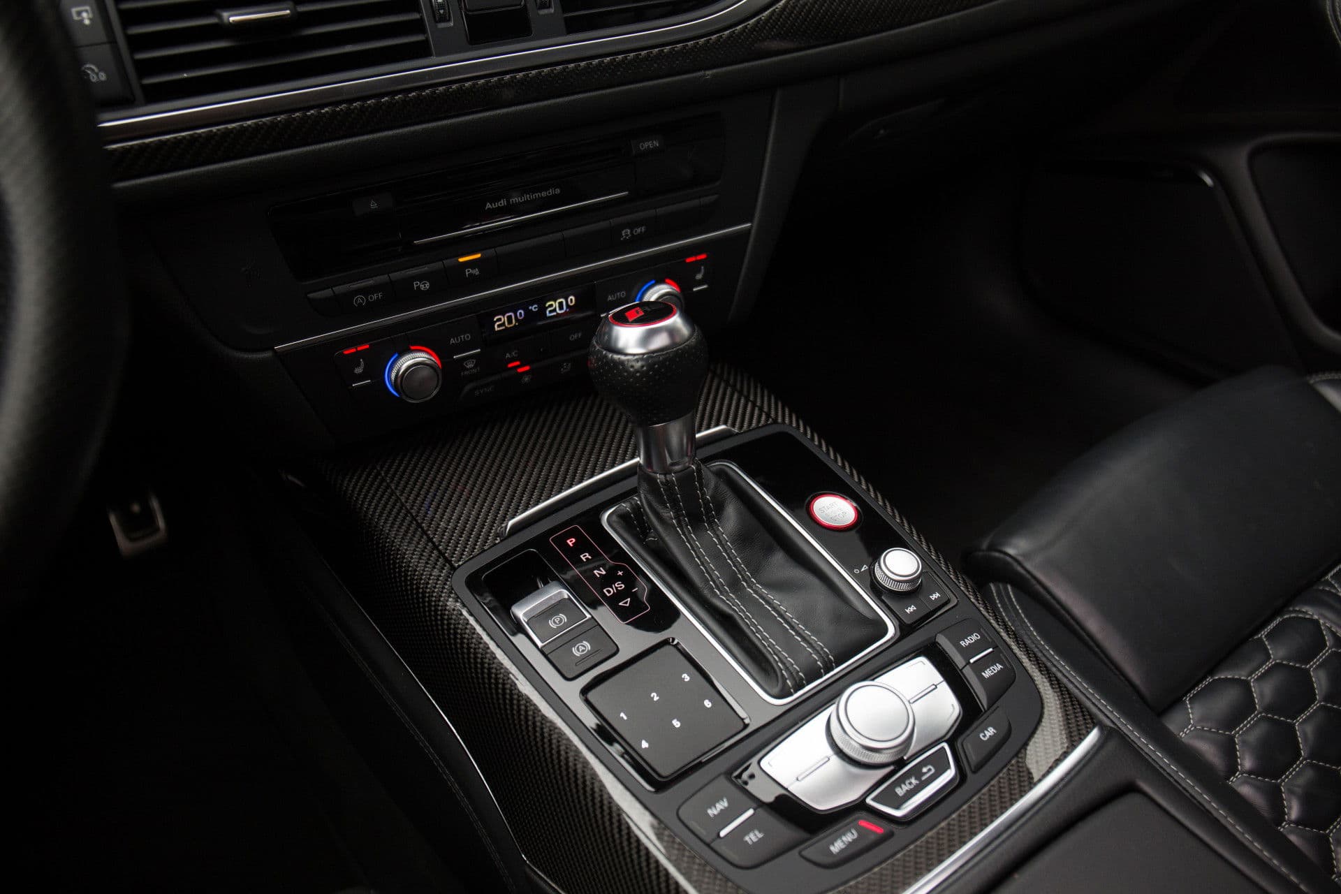 Audi RS6 Avant 4.0 TFSI Quattro Performance , Milltek, Keramisch, Panoramadak, Carbon, Nachtzicht, Vol! thumbnail 14